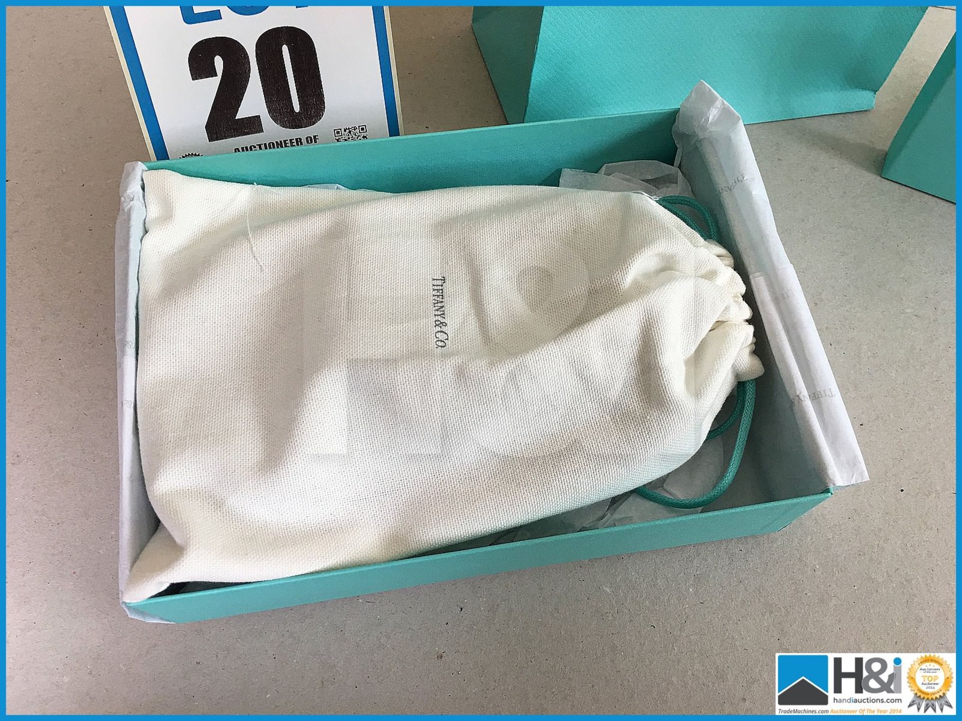 Genuine Tiffany & Co Purse / Wallet in Robins Egg Blue completely unused still with card protectors - Image 8 of 11