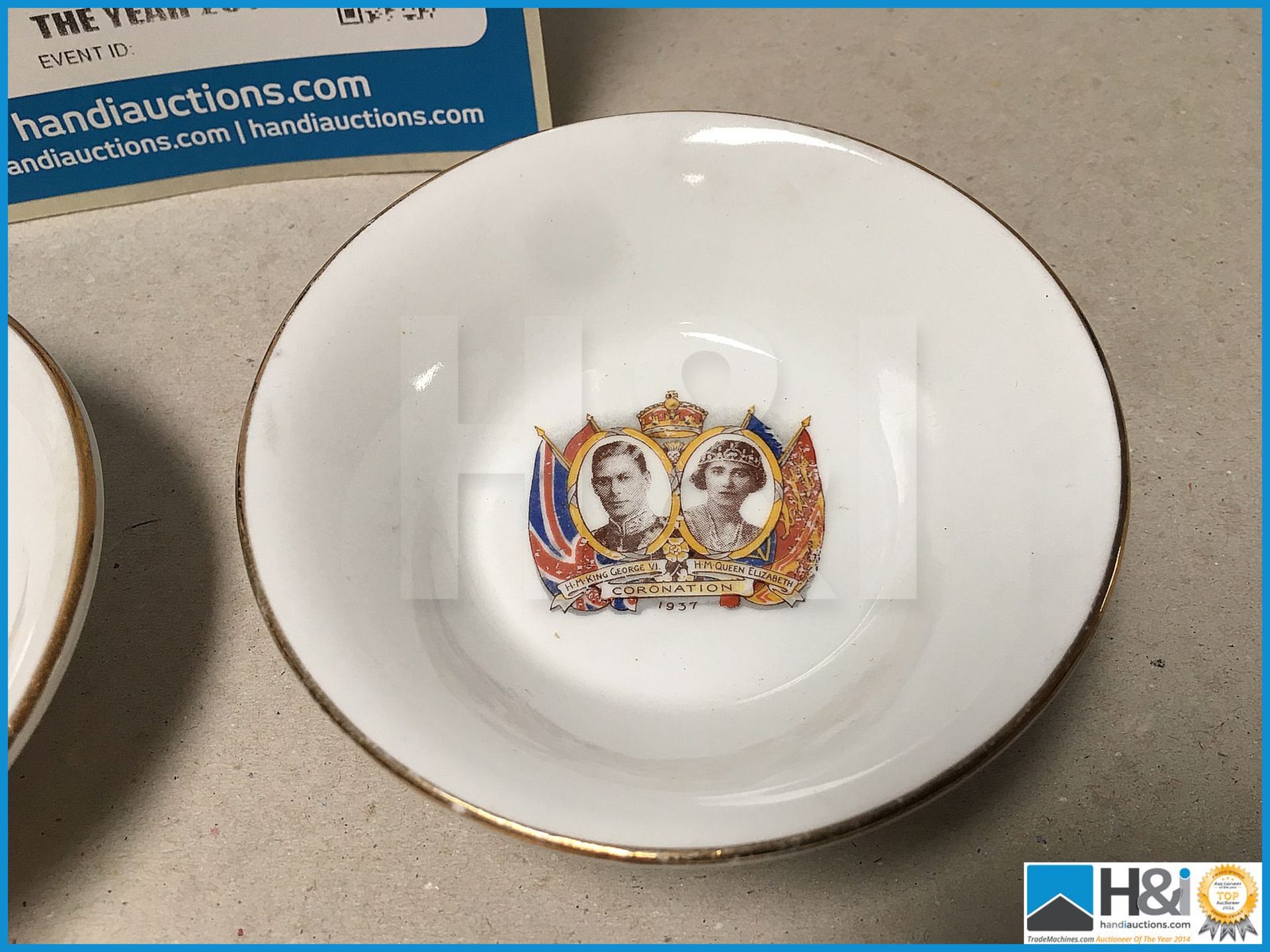 Pair of small English bone china 1937 Coronation bowls. - Image 2 of 4