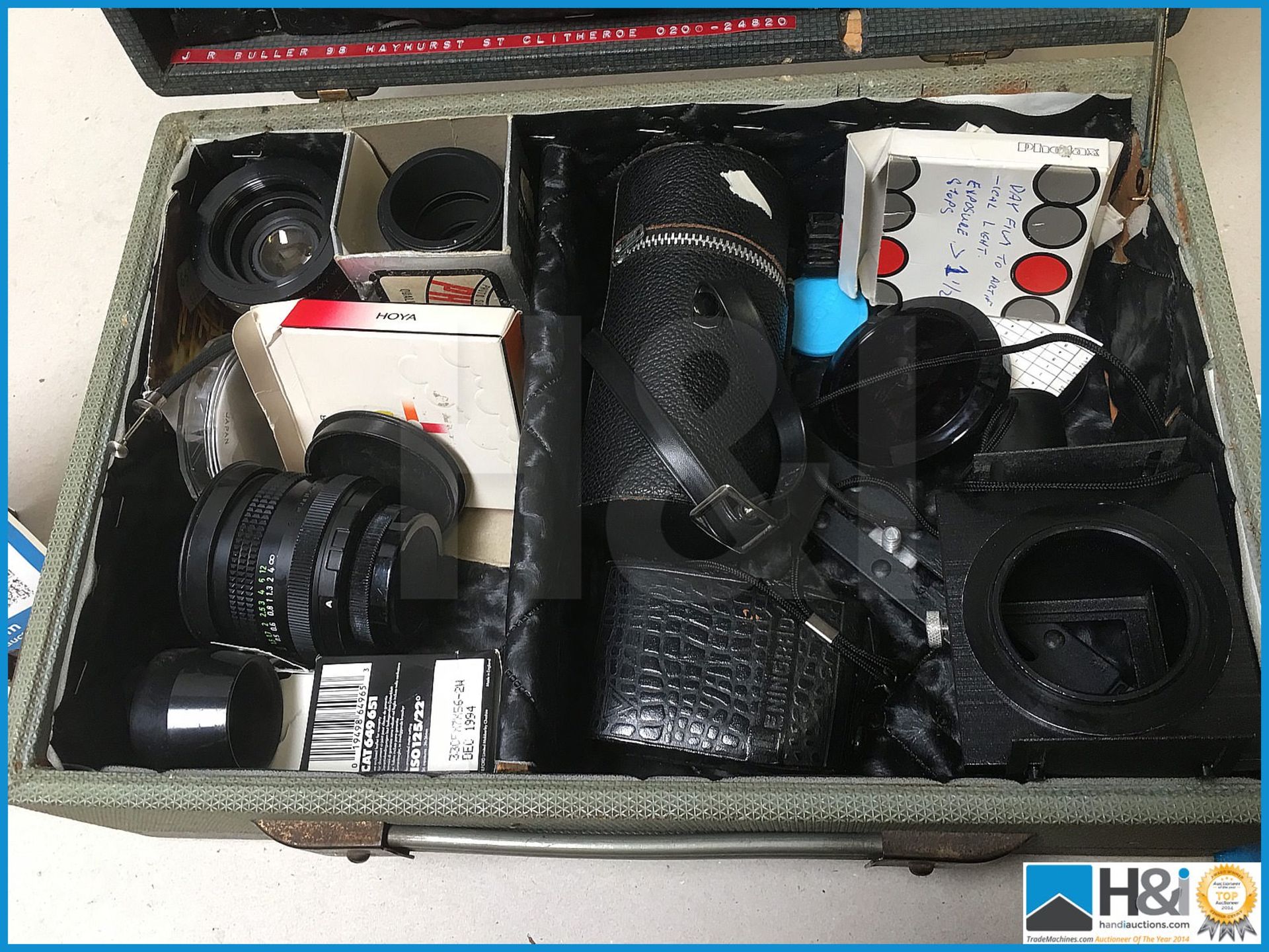 Box of various photography equipment. - Image 2 of 2