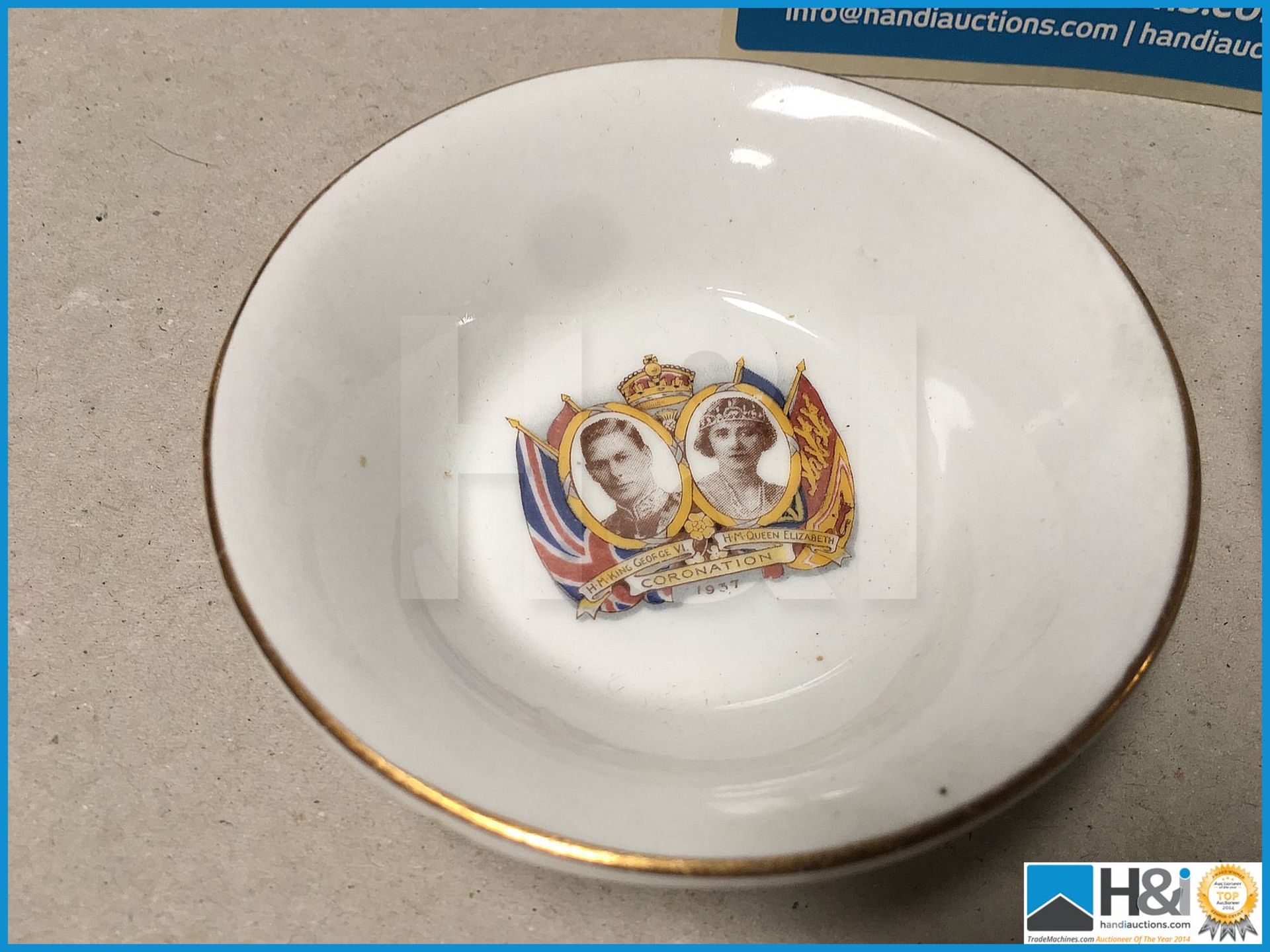 Pair of small English bone china 1937 Coronation bowls. - Image 3 of 4