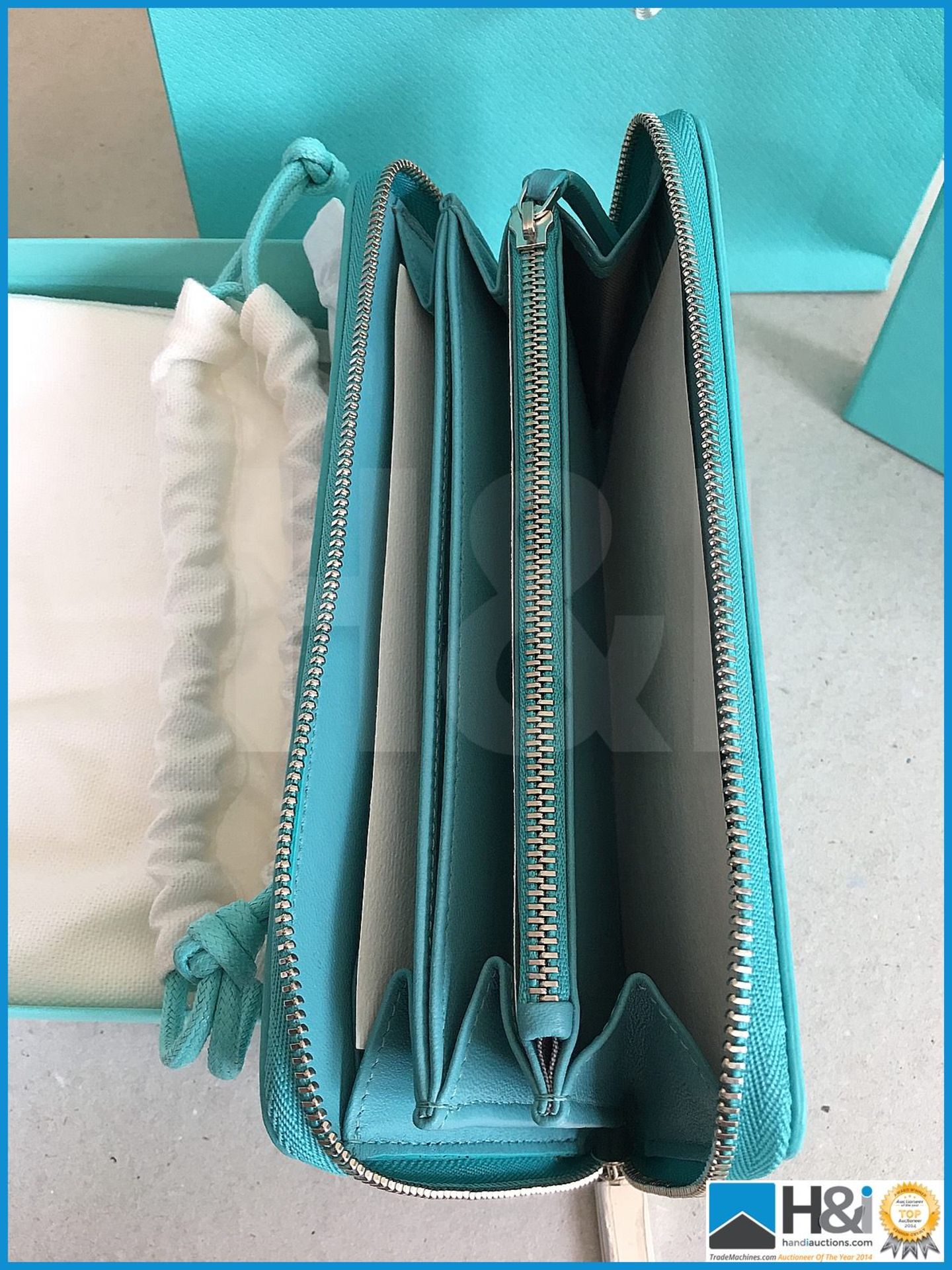 Genuine Tiffany & Co Purse / Wallet in Robins Egg Blue completely unused still with card protectors - Image 5 of 11