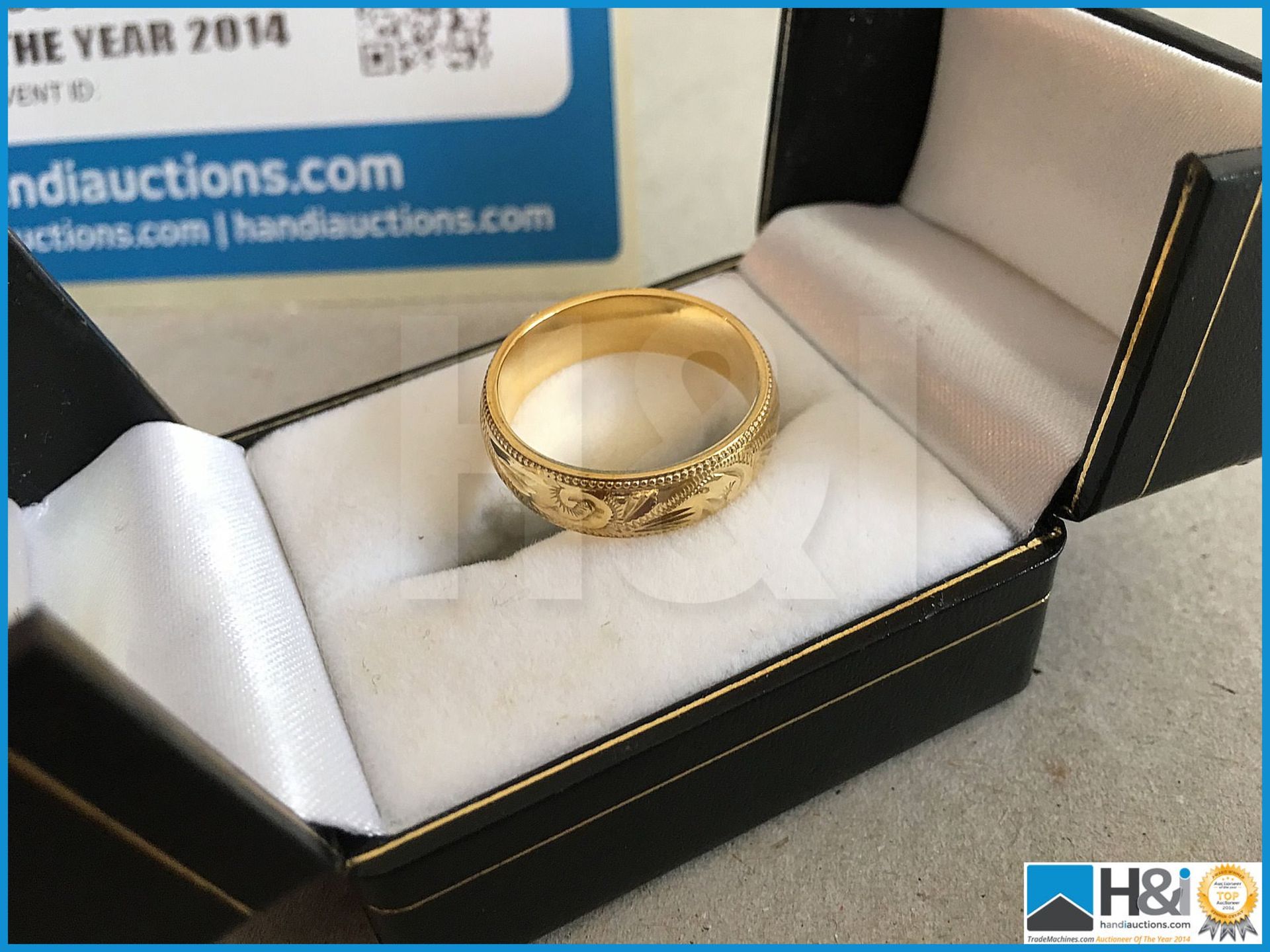 18 Carat Gold wedding ring in box. - Image 3 of 4