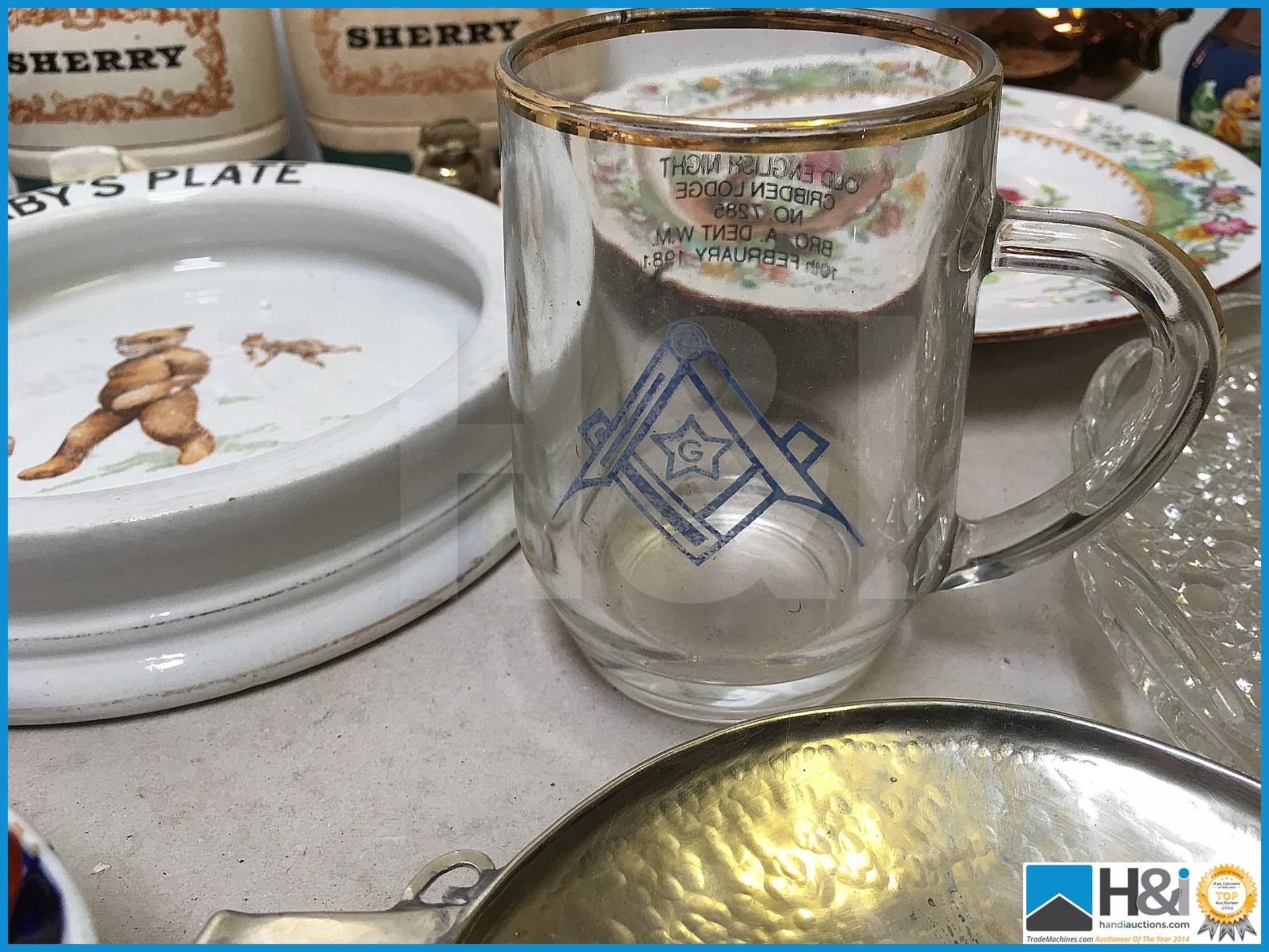 Mixed lot of ceramics and glassware. - Image 9 of 9