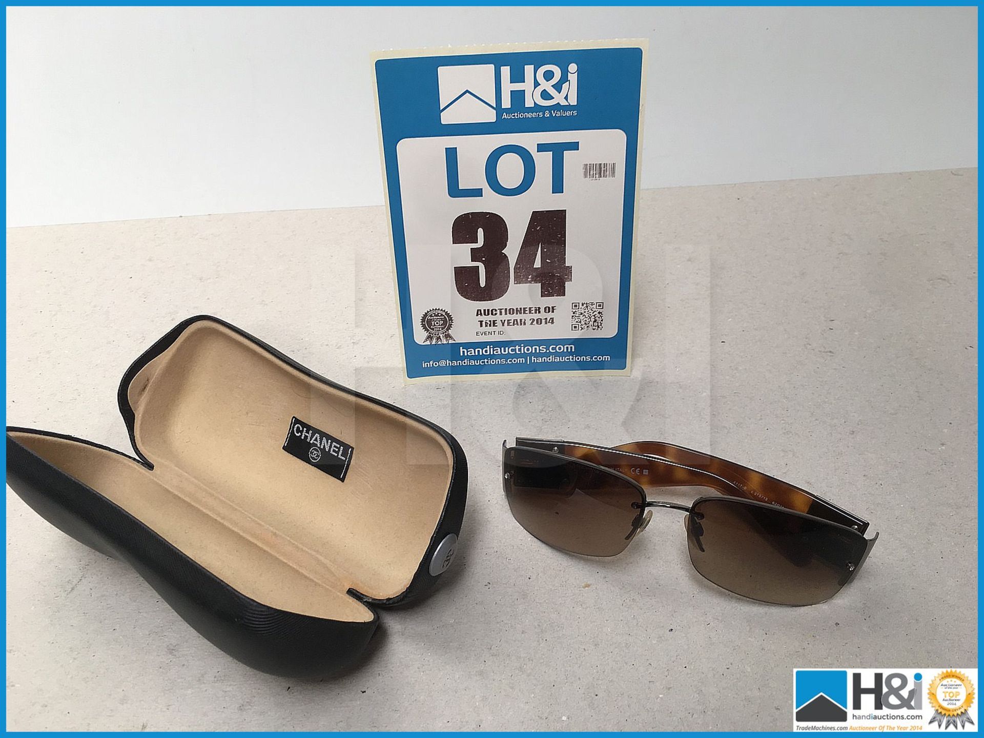 Pair of original Chanel ladies sunglasses with case in excellent condition.