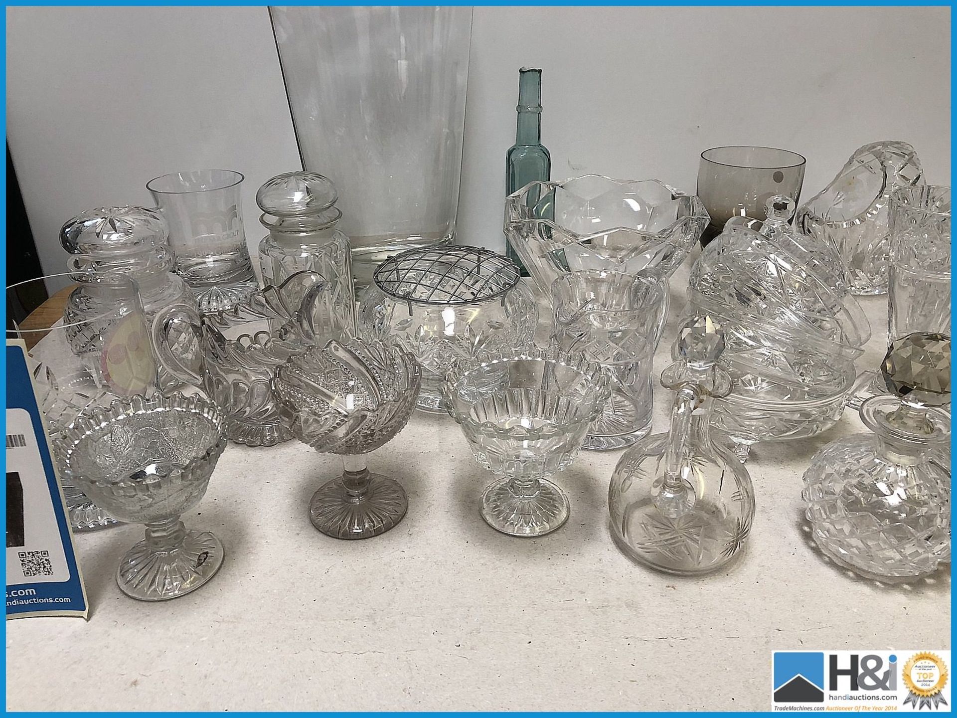 Lot of glassware. - Image 2 of 6