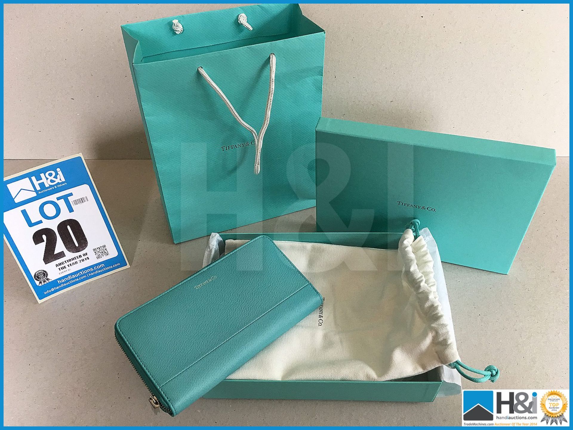 Genuine Tiffany & Co Purse / Wallet in Robins Egg Blue completely unused still with card protectors