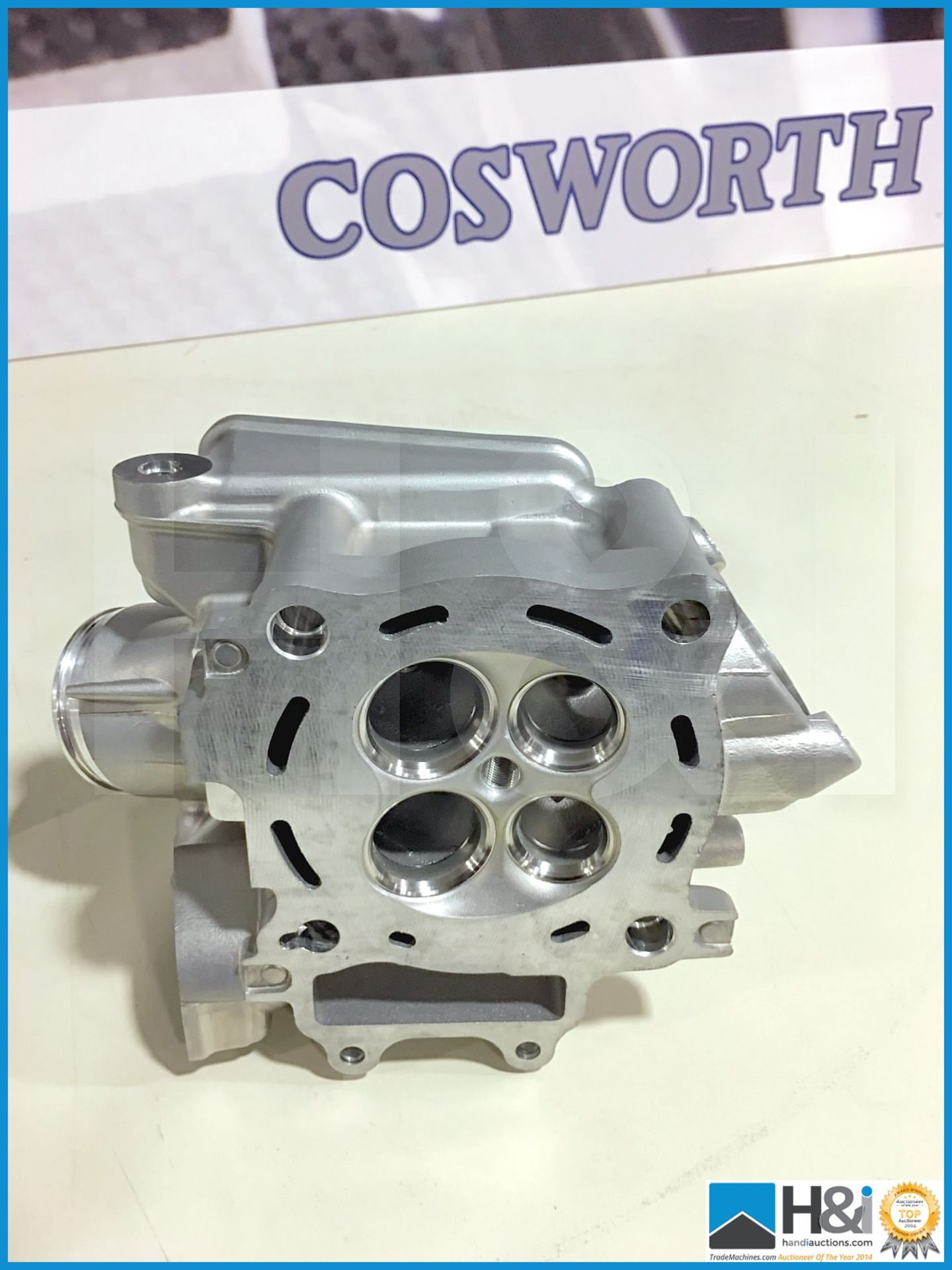 9 off Honda CRF250R 2010 Cylinder Heads OEM. Appx lot value over GBP 5,000 -- MC:20021628 CILN:74 - Image 3 of 5