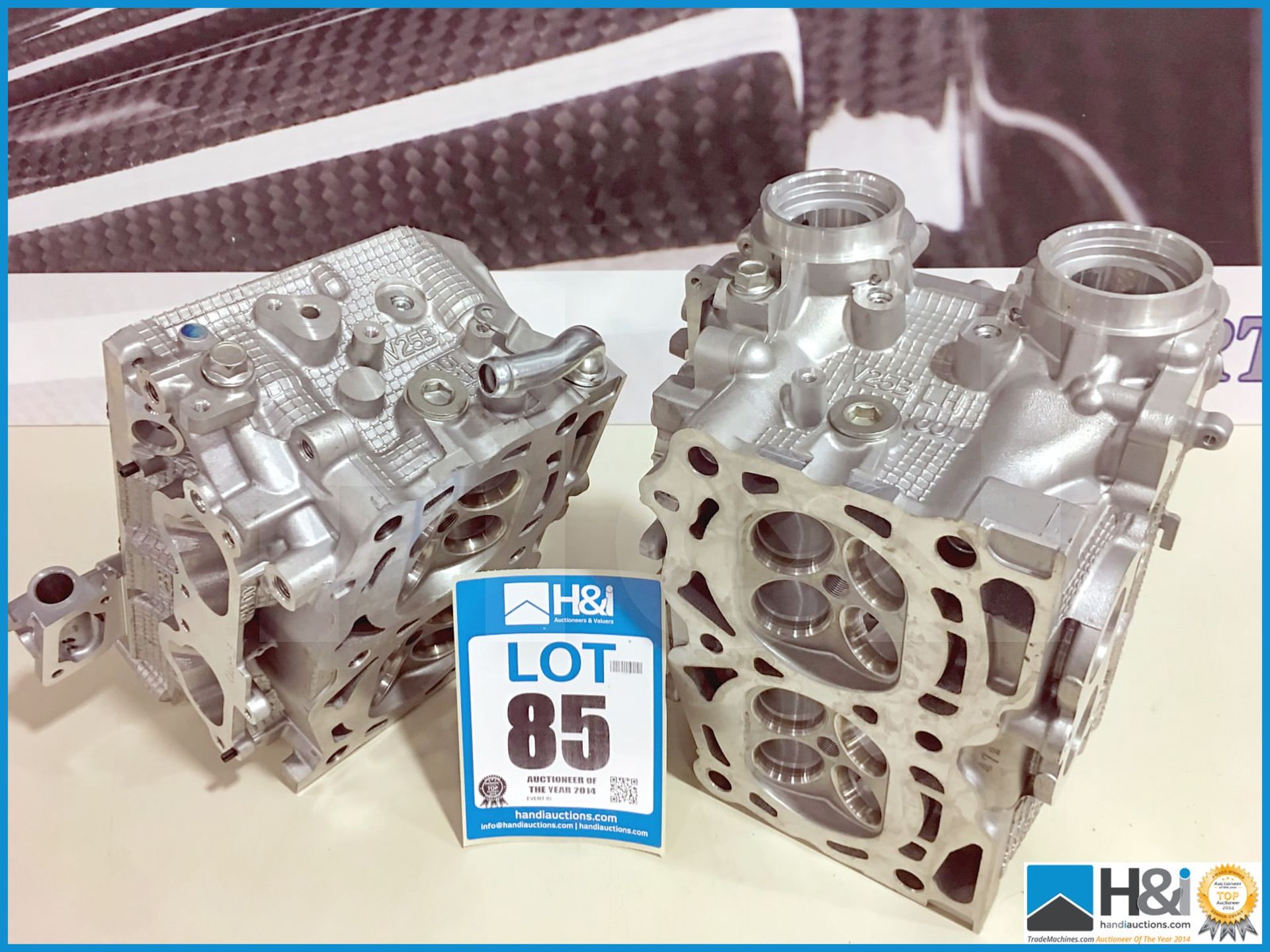 1 off Subaru Cylinder HEAD, PORTED W/ LOGO RH 07+ SB STI EJ25 and 1 off Subaru Cylinder HEAD, PORTED - Bild 2 aus 4