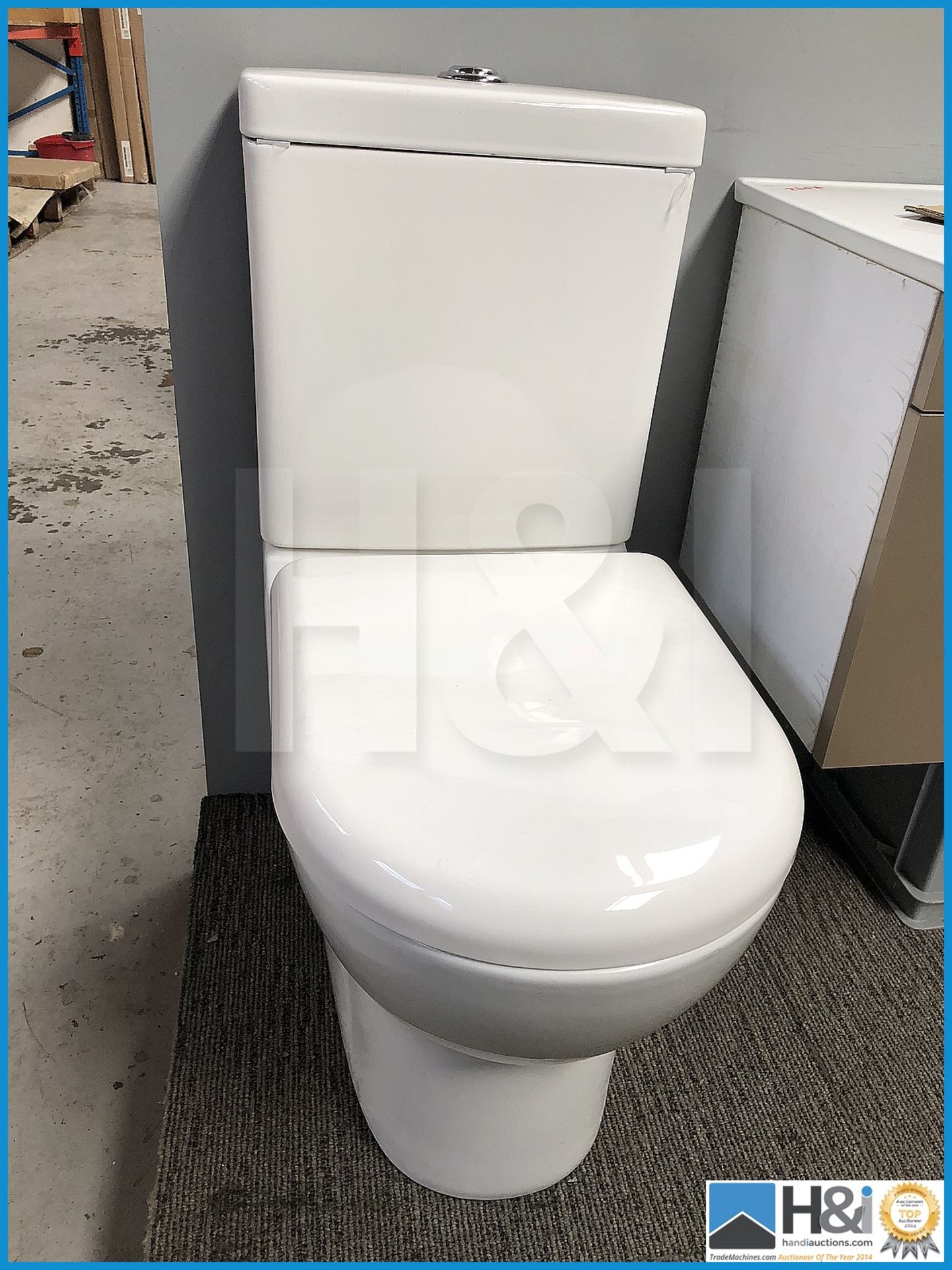 Designer K-014 contemporary WC with top flush and soft close seat .New and boxed. Suggested Manufact - Image 2 of 3