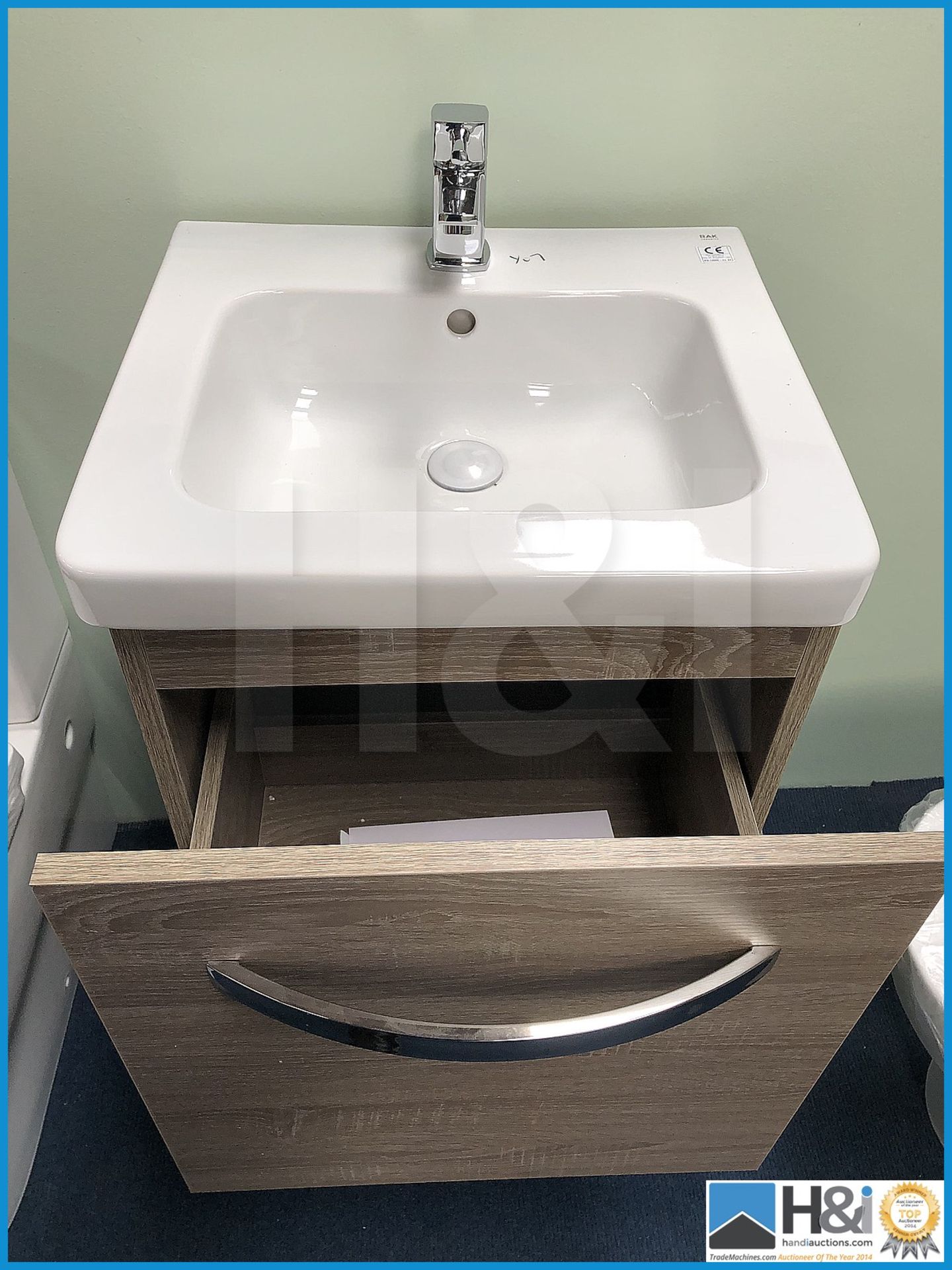 RAK wall mounted 500 vanity unit in Oak finish with ceramic basin and polished chrome Y07 monobloc t - Image 3 of 4