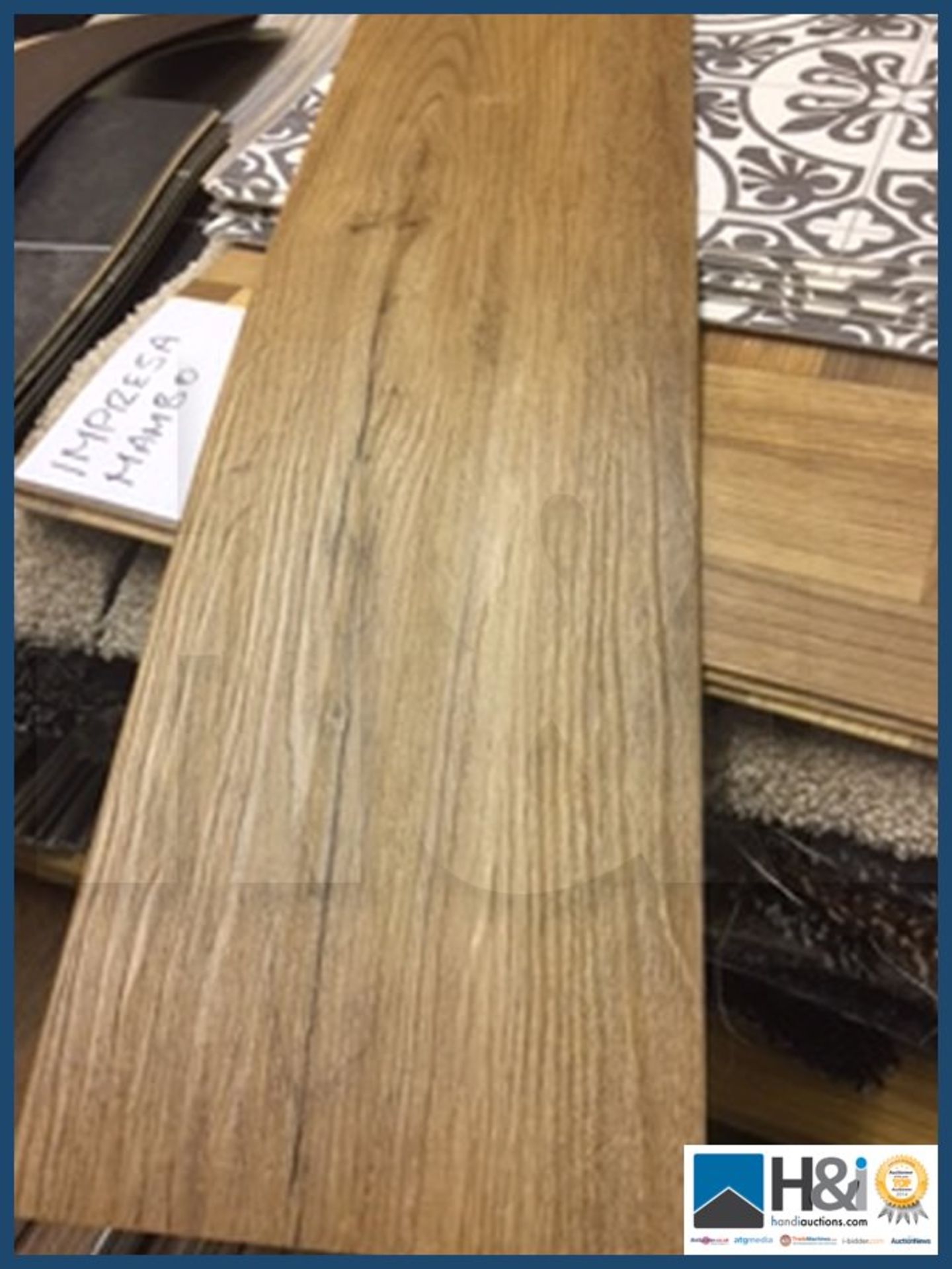 Polyflor Expona Natural Oak Wide Plank. 20.04 m2 per lot (6 boxes). RRP GBP1,170 per lot.