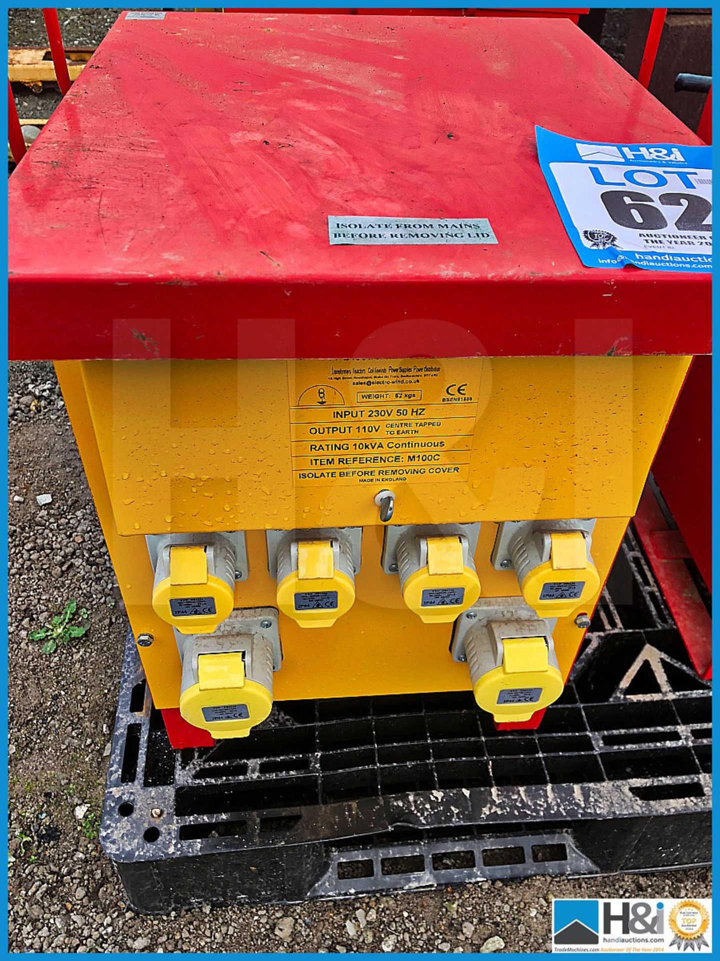 Single phase 240v to 110v site transformer. Appears to be in excellent condition