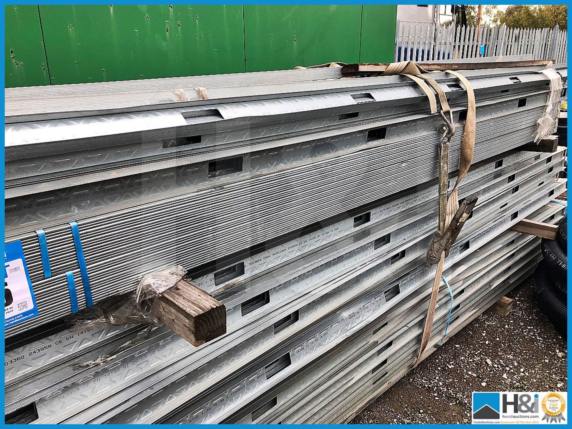 Huge qty (500 lengths) 70x38 Knauf steel stud walling beams. Unused, over GBP 5k value - Image 5 of 6