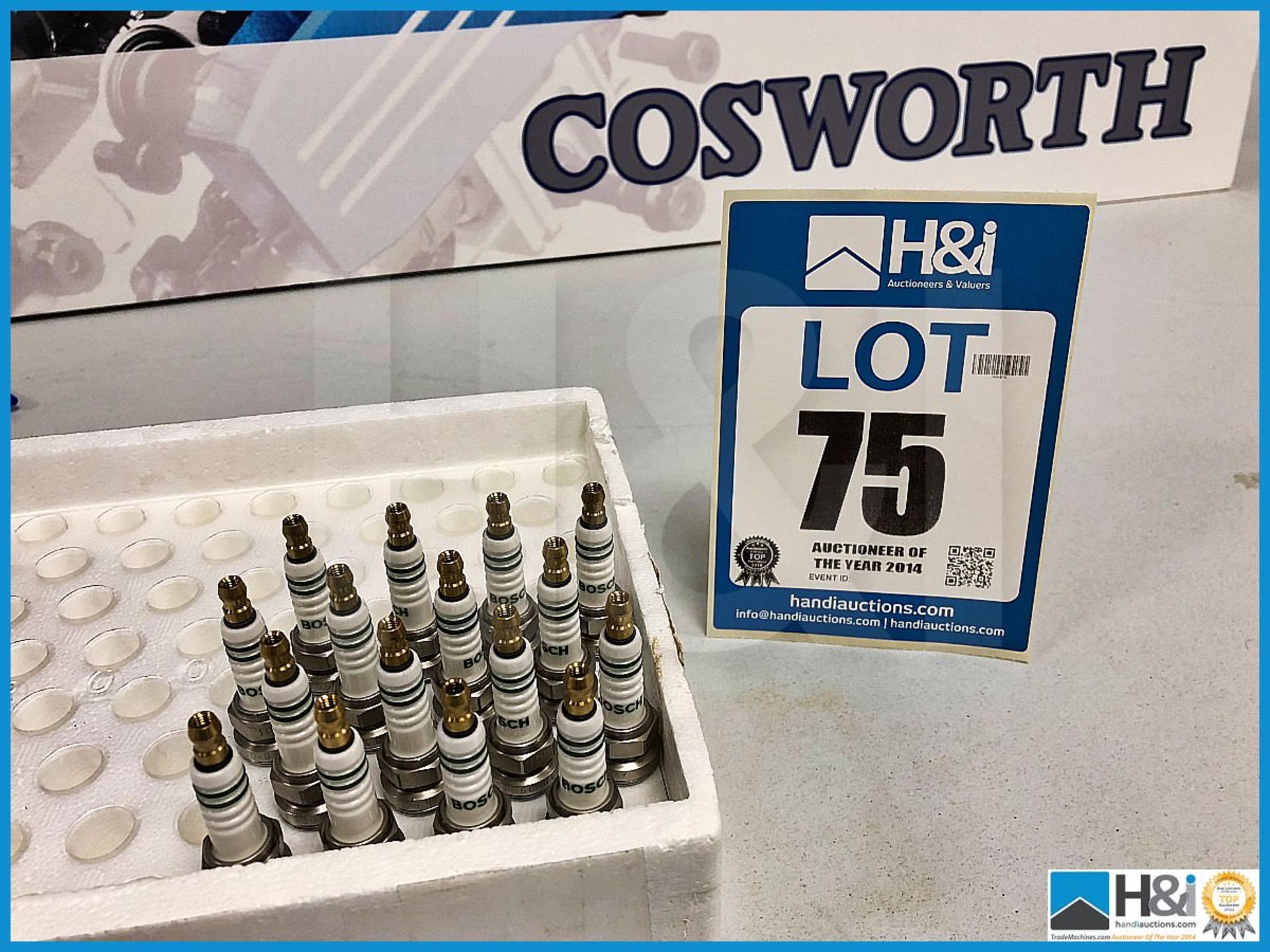 16 x Bosch Lotus Evora GT2 GLC spark plug A24109155. Code: 20027948. Lot 289