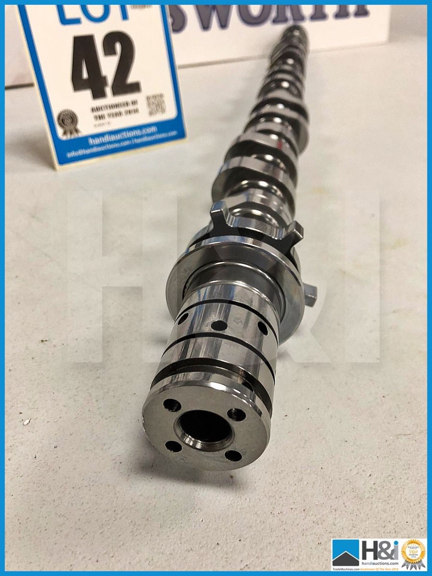 1 x Cosworth V12 camshaft LH exhaust JF102 VCT. Code: 20016962. Lot 213 - Bild 2 aus 3