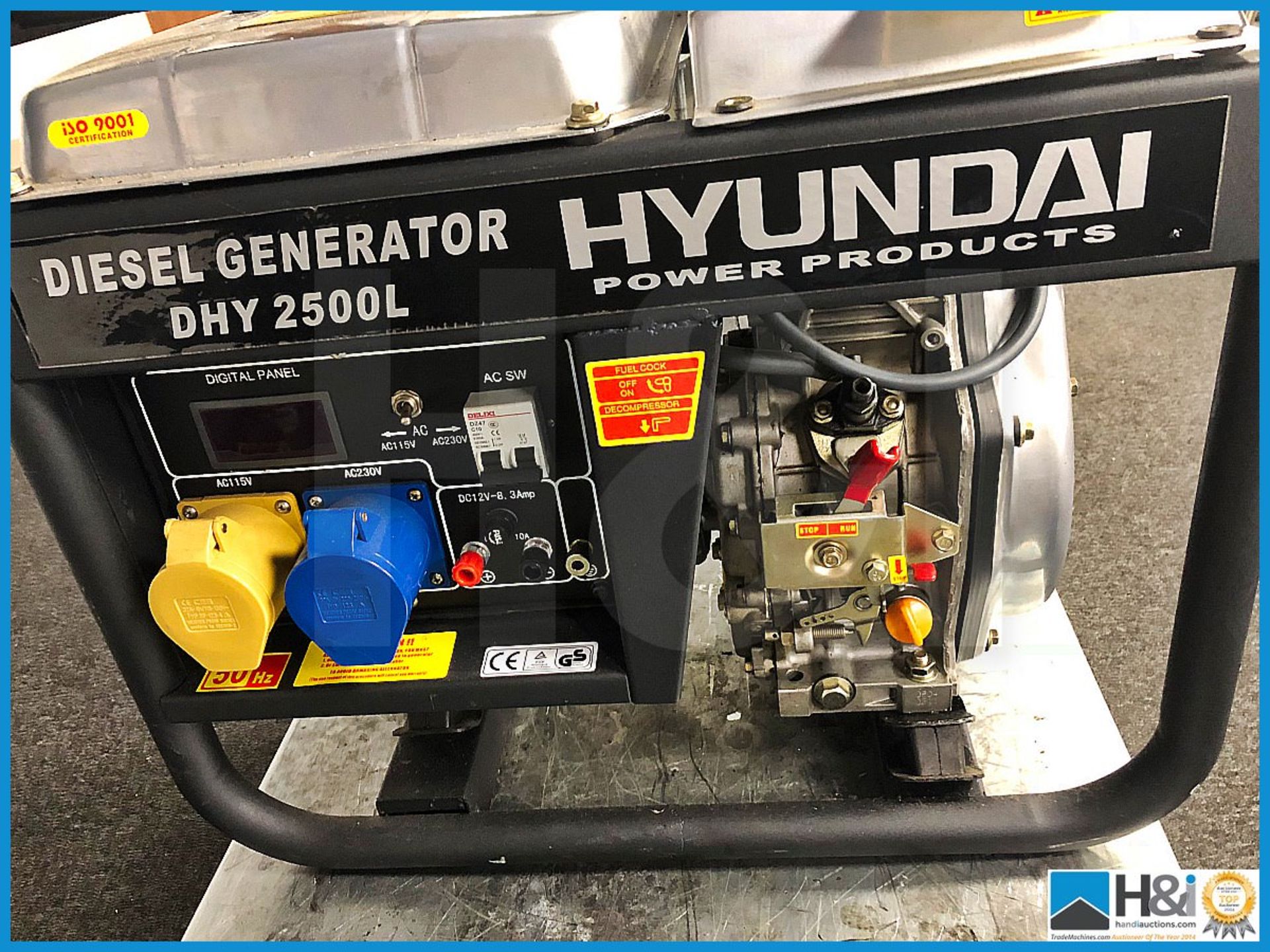 Hyundai DHY2500L diesel generator 3000w. 110v and 240v. Advised missing pull start and possibly othe - Image 2 of 7