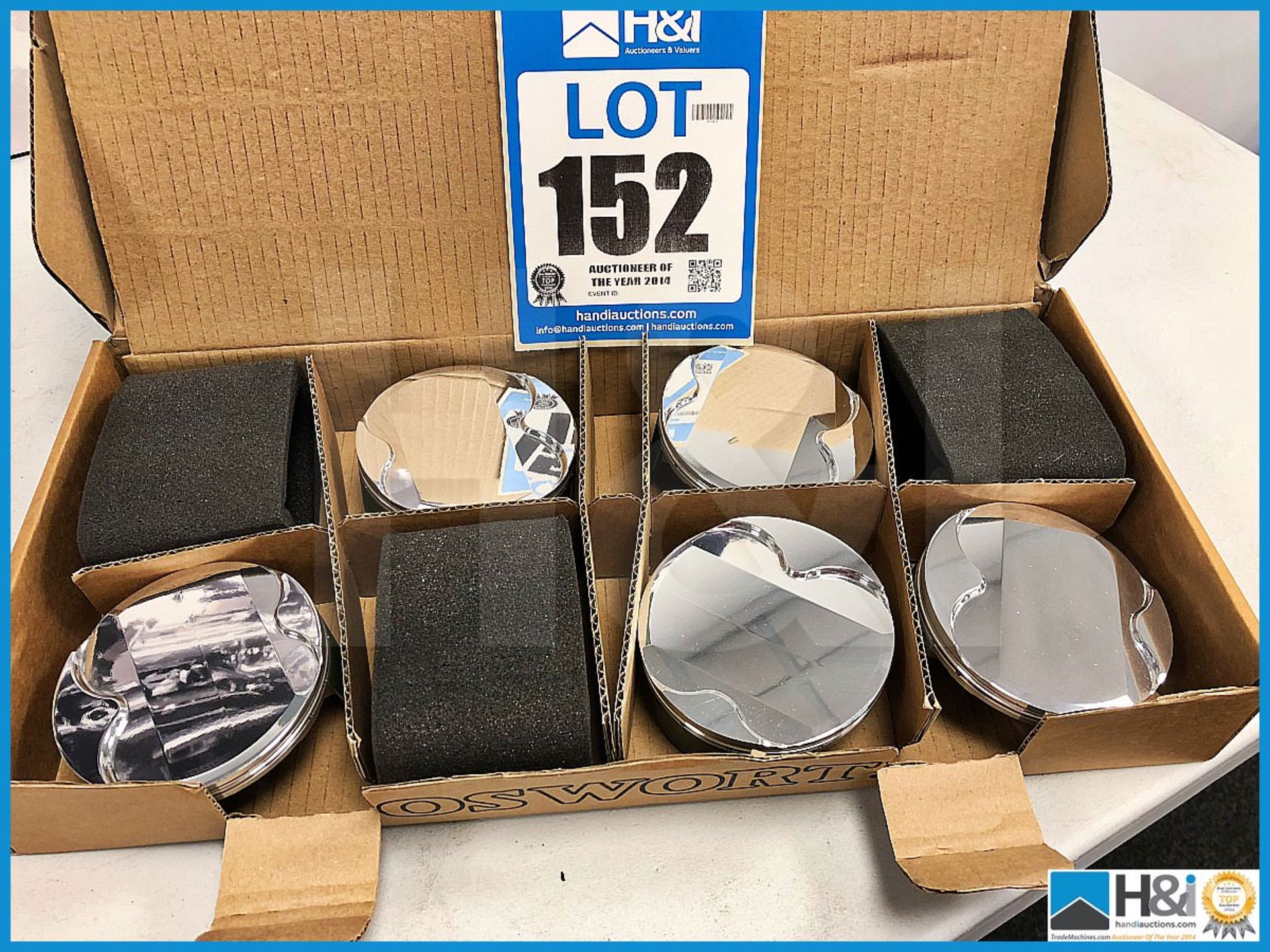 5 x Cosworth Lotus T125 GPV8 pistons. Code: 20020750. Brand new in box