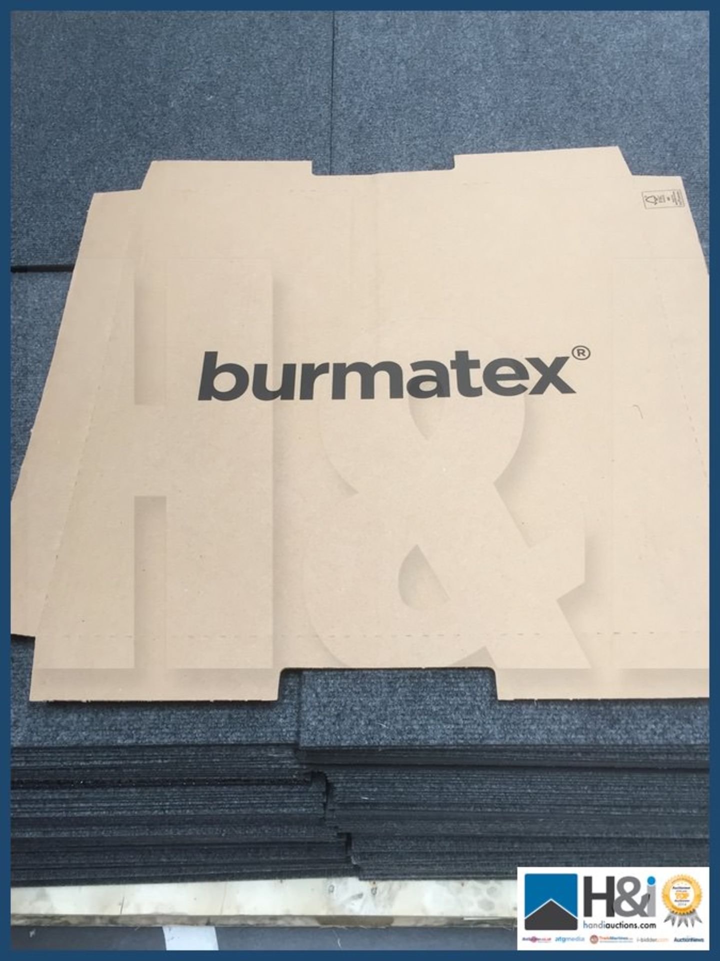 Burmatex contract carpet tiles. Design: Grade. Colour: Silver. 80 tiles per lot total 20m2. RRP GBP - Image 3 of 3