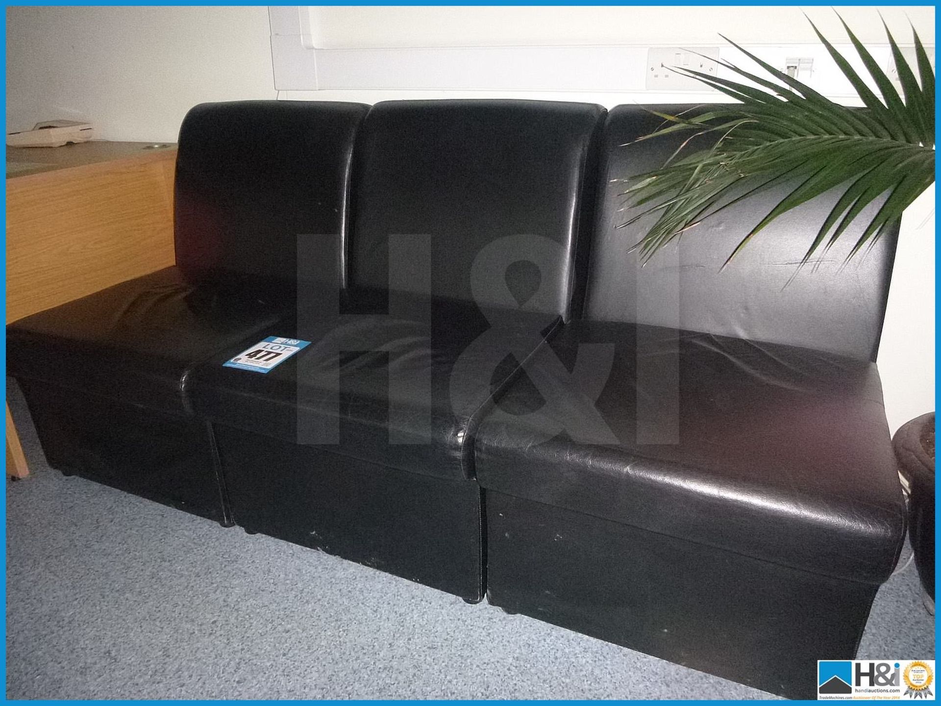 3 SEATER LEATHER SOFA