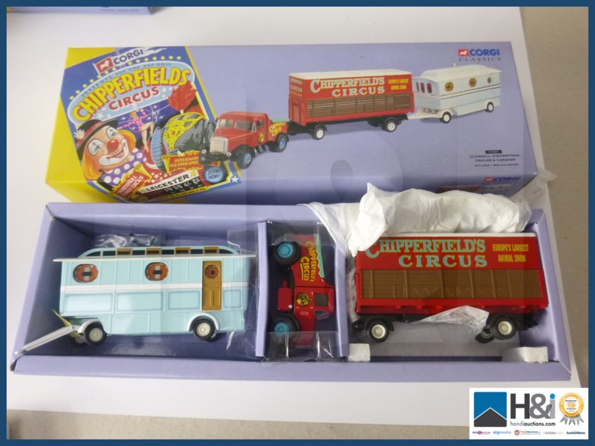 Corgi classics fine selection of Chipperfields circus new and boxed. - Image 6 of 12