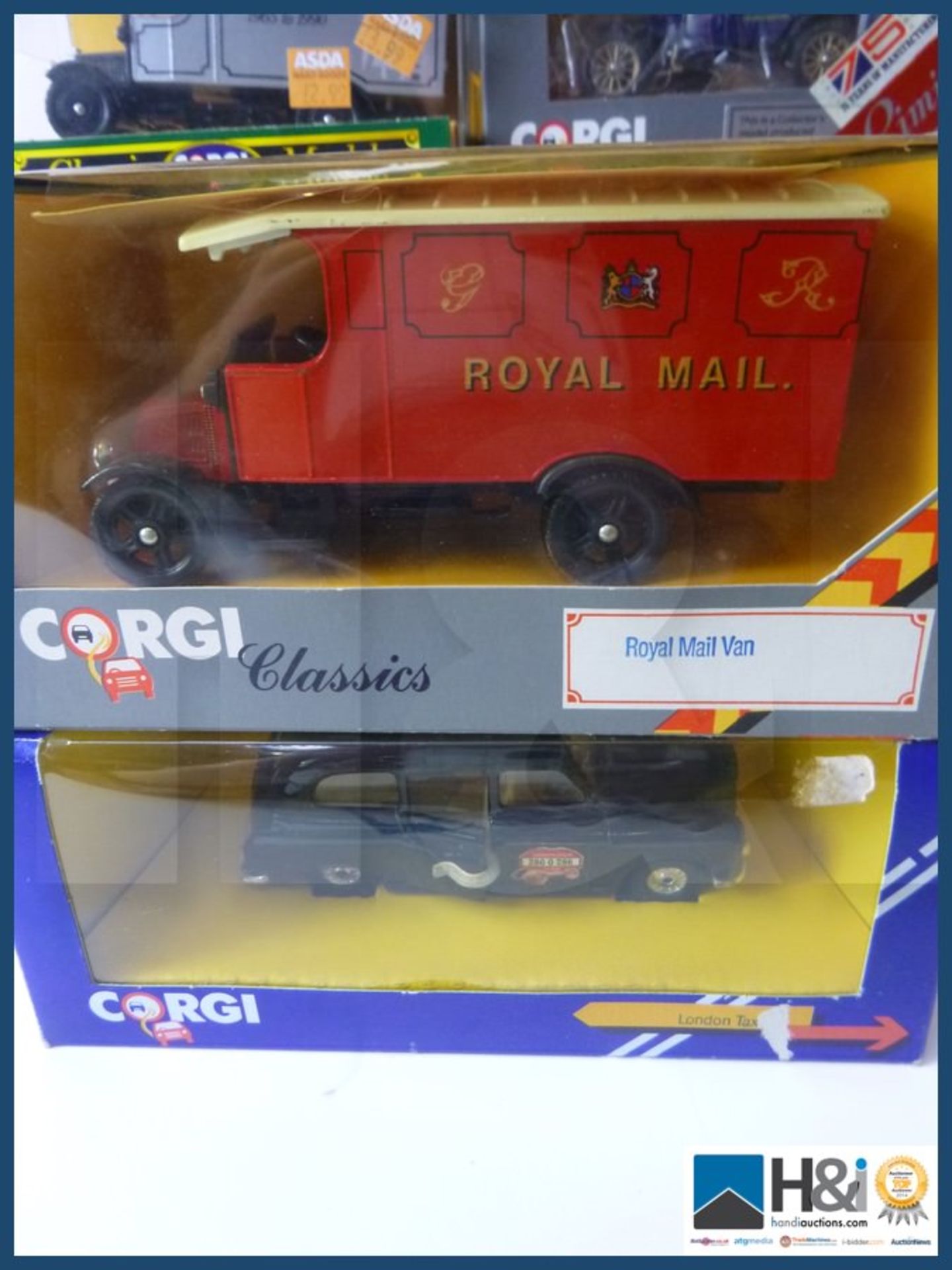 X 9 Various vehicles of classic Corgi. - Image 3 of 3