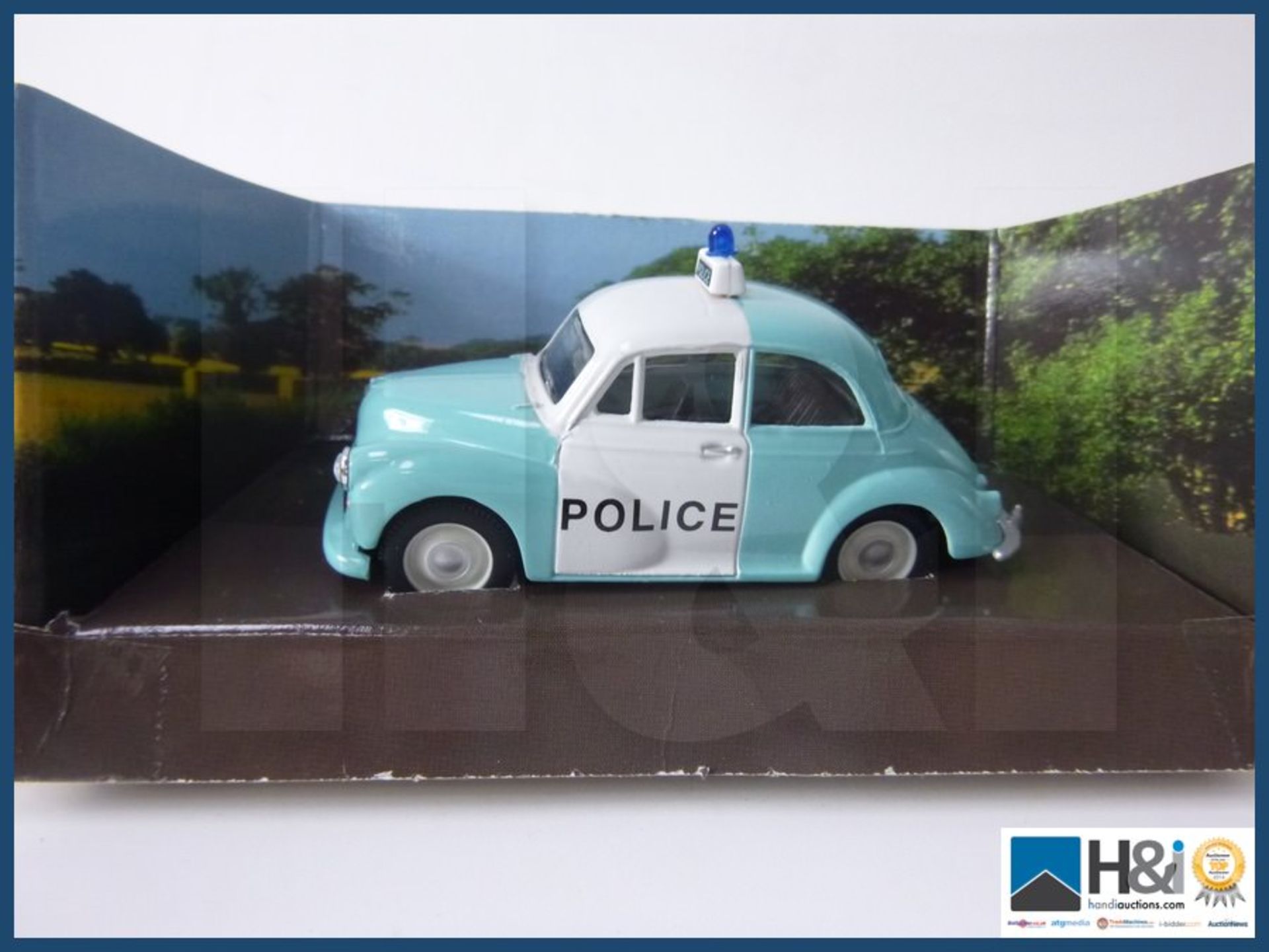 Corgi Morris Minor saloon police car. - Image 2 of 2