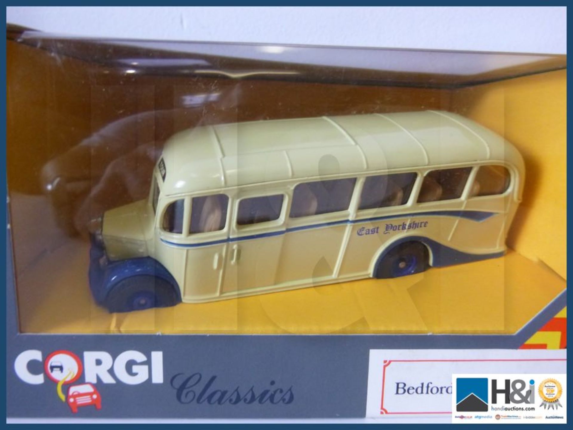 X6 Corgi Bedford type OB Coaches - Image 5 of 7