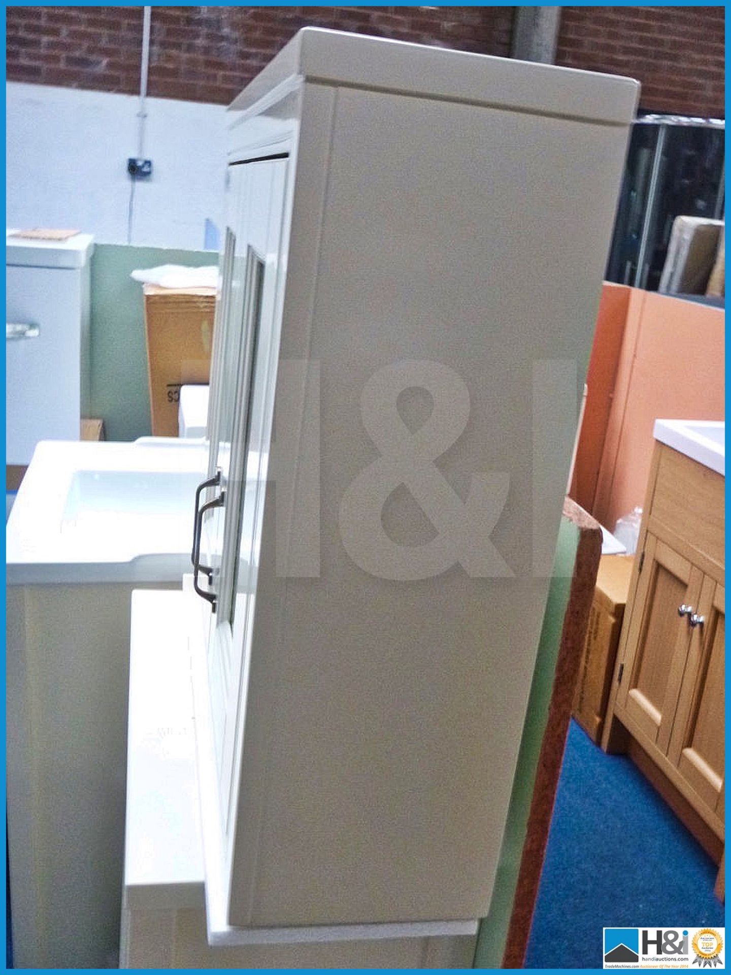 Designer two door mirror cabinet in ivory 700 mm X 600mm X 200mm. RRP £299. - Image 2 of 4