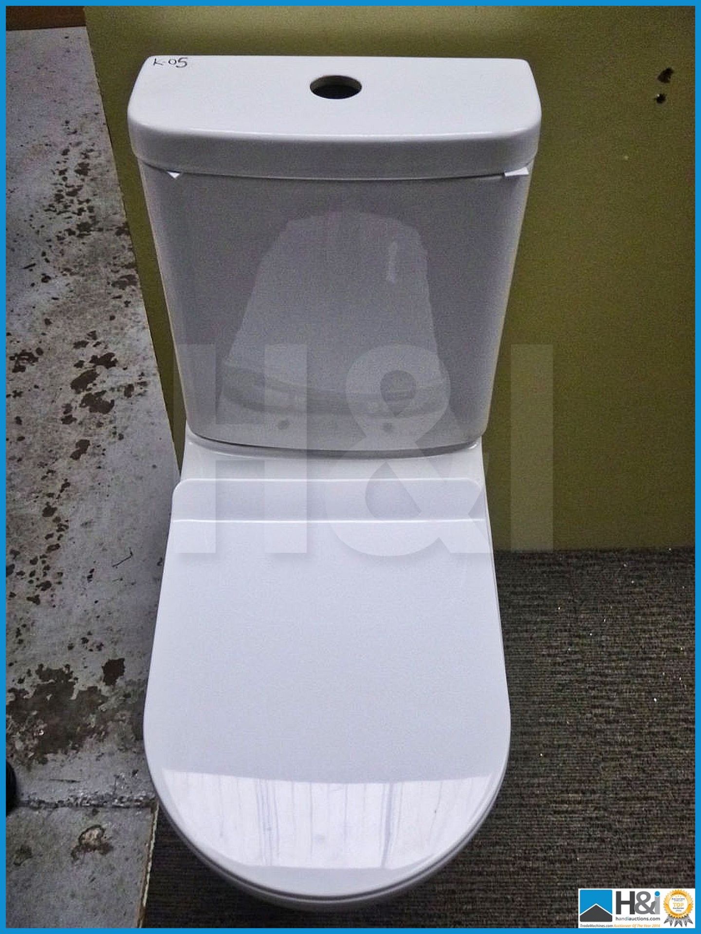 Modern K05 full facia WC toilet complete with sandwich soft close seat. RRP £599.