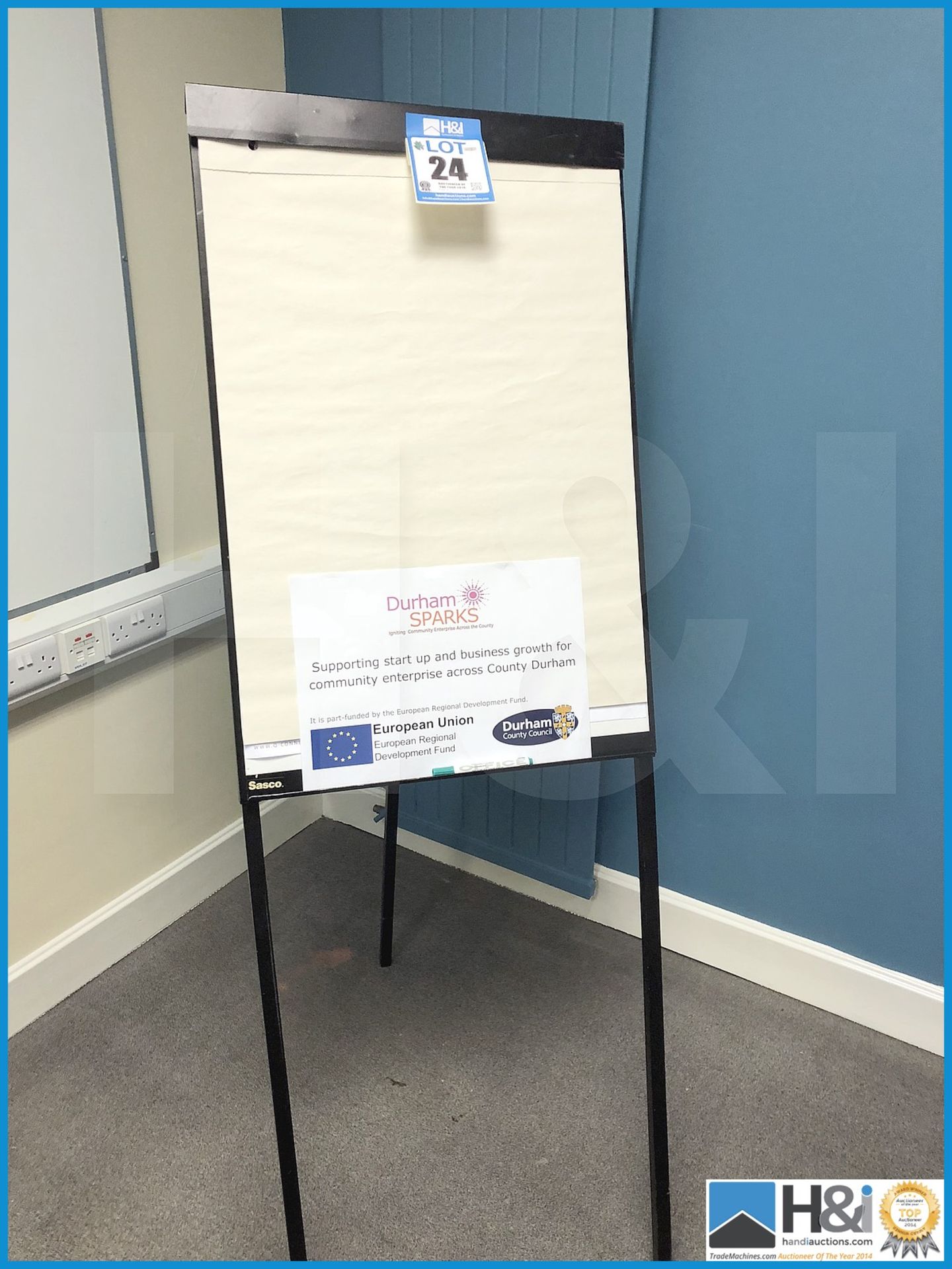 Flip chart stand