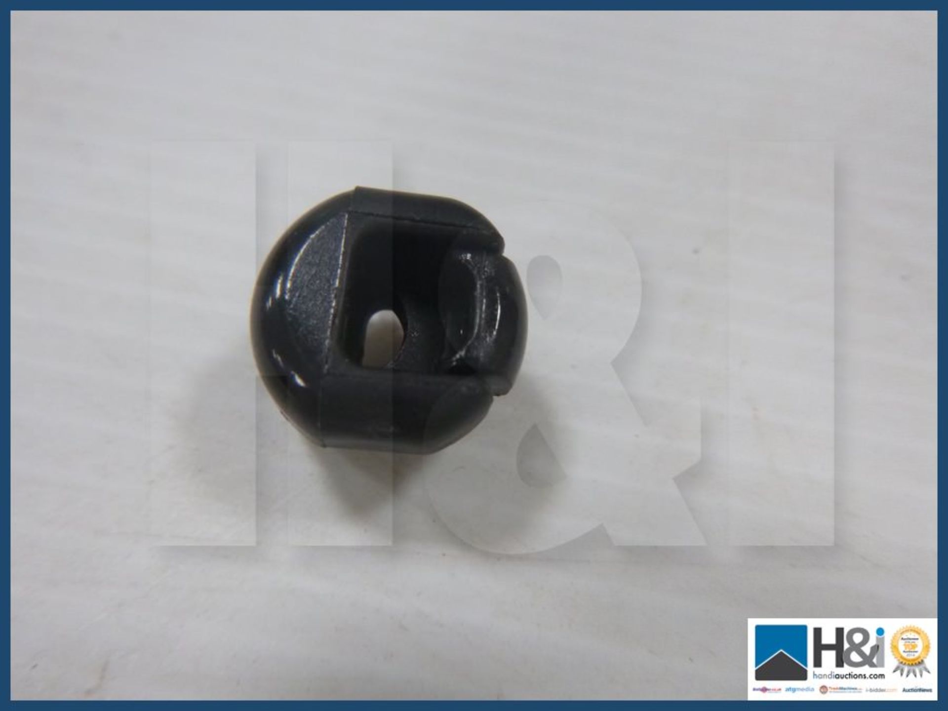 X 500 pcs Strain relief grommet 6.4 - 74 mm. - Image 3 of 3