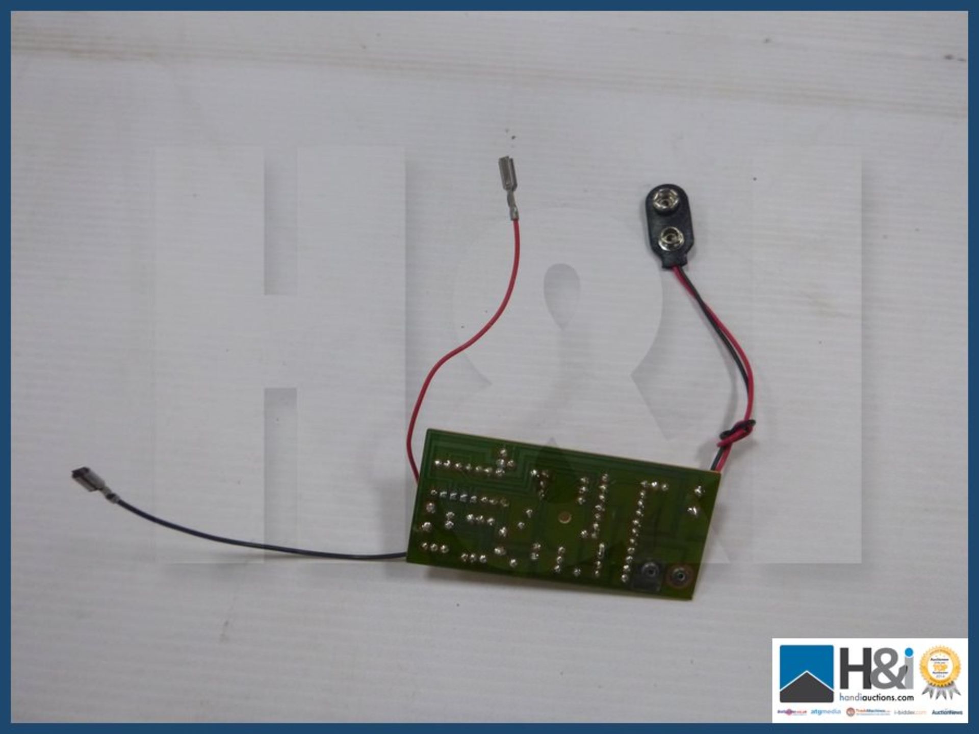 X 76 pcs piezo activated alarm board. - Image 3 of 3