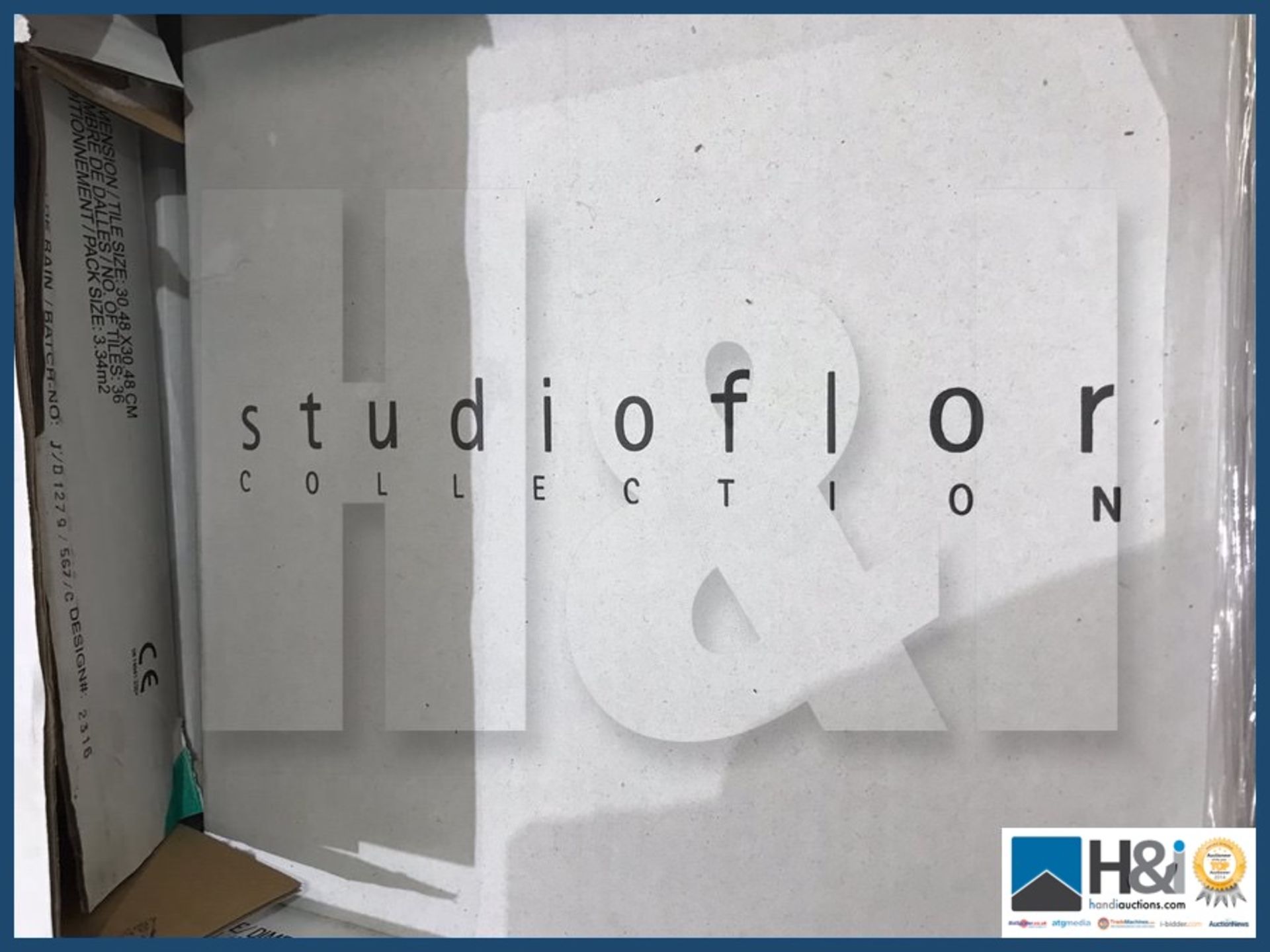 Polyflor Expona studio floor Terracotta tiles 12x12 inch. 3.34m2 per box 6 boxes = 20.04m2 per lot. - Image 2 of 4