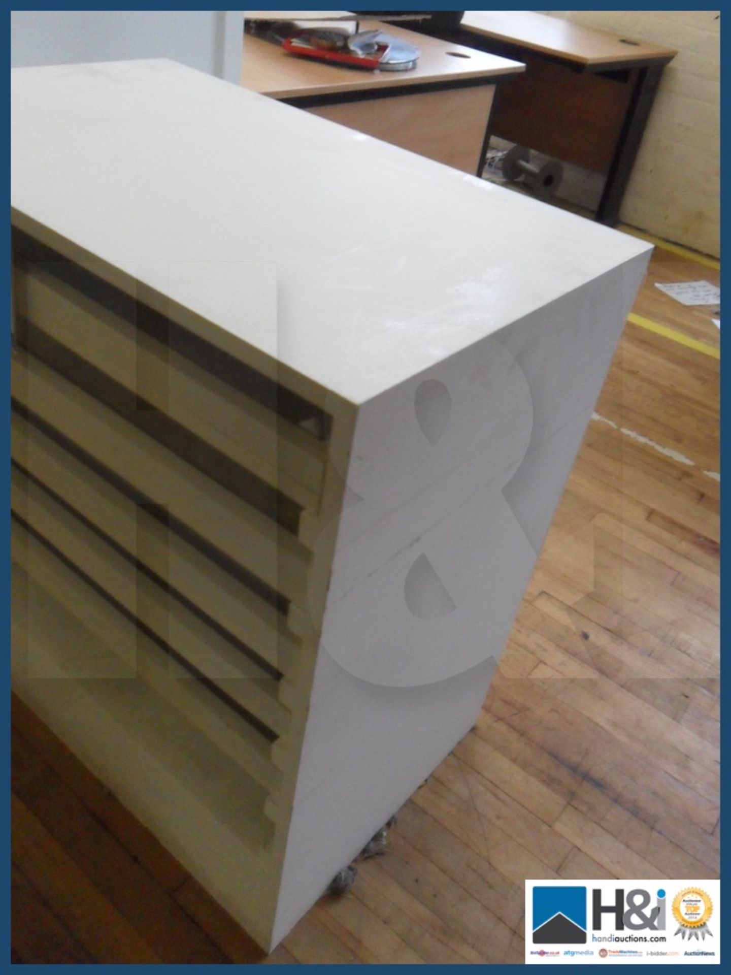 Wooden shelving unit with 5 Drawer's. - Image 3 of 3