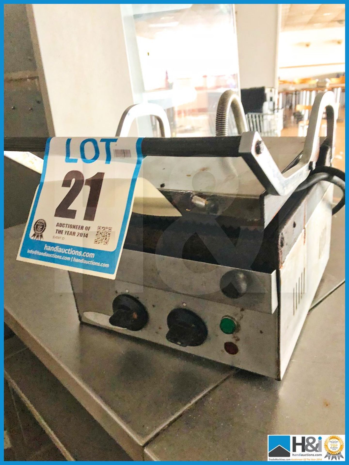 Commercial single phase sandwich toaster. - Image 2 of 3