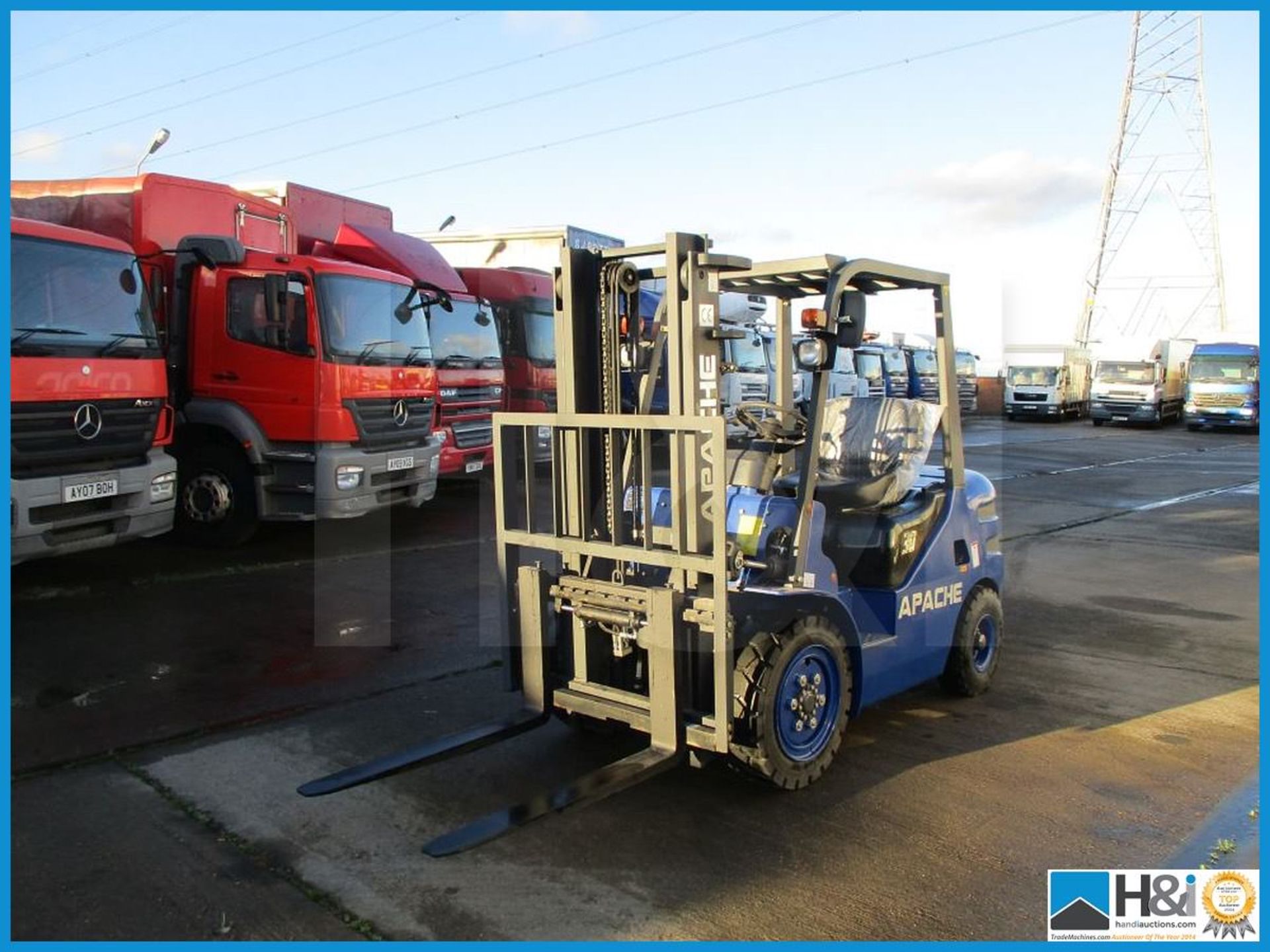 2018 Apache HH30Z-NI-D 3 Ton diesel forklift truck, 2 stage mast, automatic, side-shift - Image 3 of 19