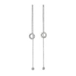 Paire de pendants d'oreilles anneaux or gris 750 sertis de diamants taille brillant long. 10.5 cm