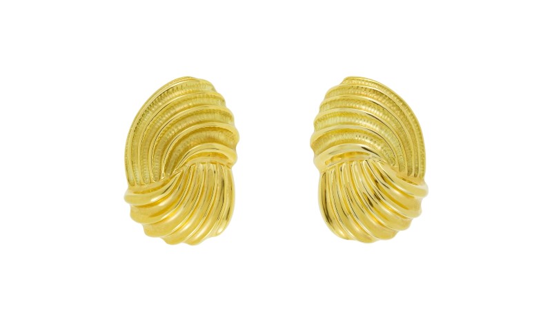 Paire de boucles d'oreilles or 750 martelé et godronné h. 3.2 cm 13g