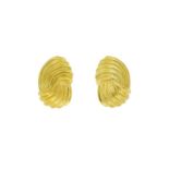 Paire de boucles d'oreilles or 750 martelé et godronné h. 3.2 cm 13g