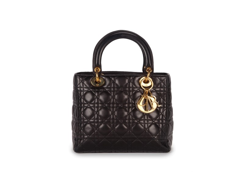 Christian Dior sac Lady Dior en cuir d'agneau noir matelassé cannelage bouclerie dorée intérieur