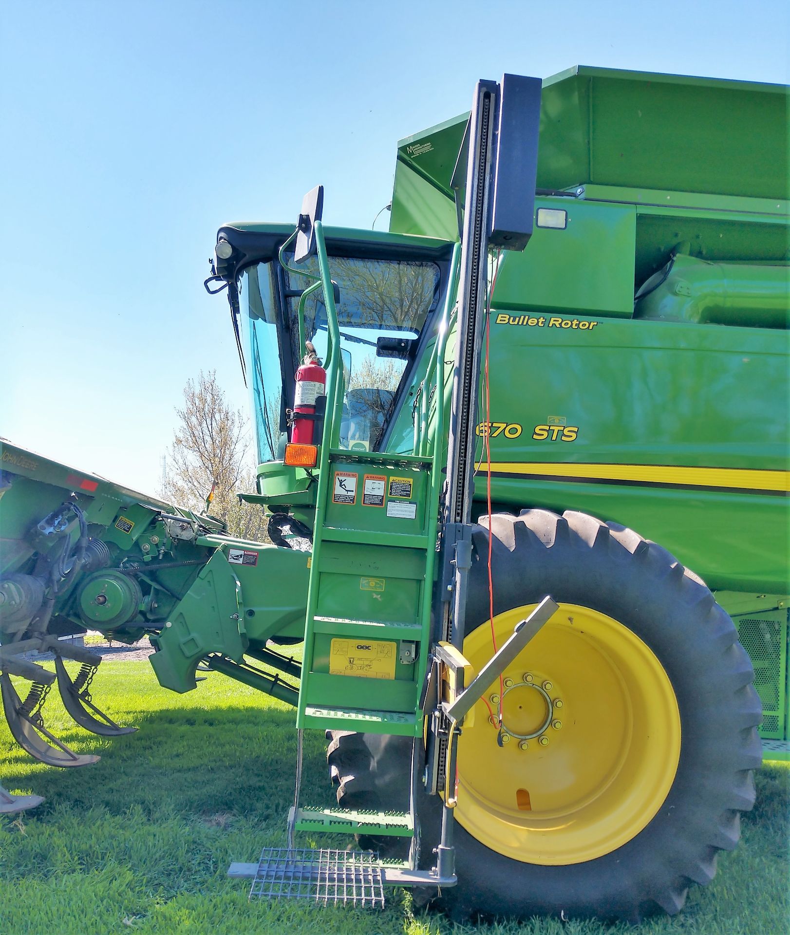 Lift for Combine