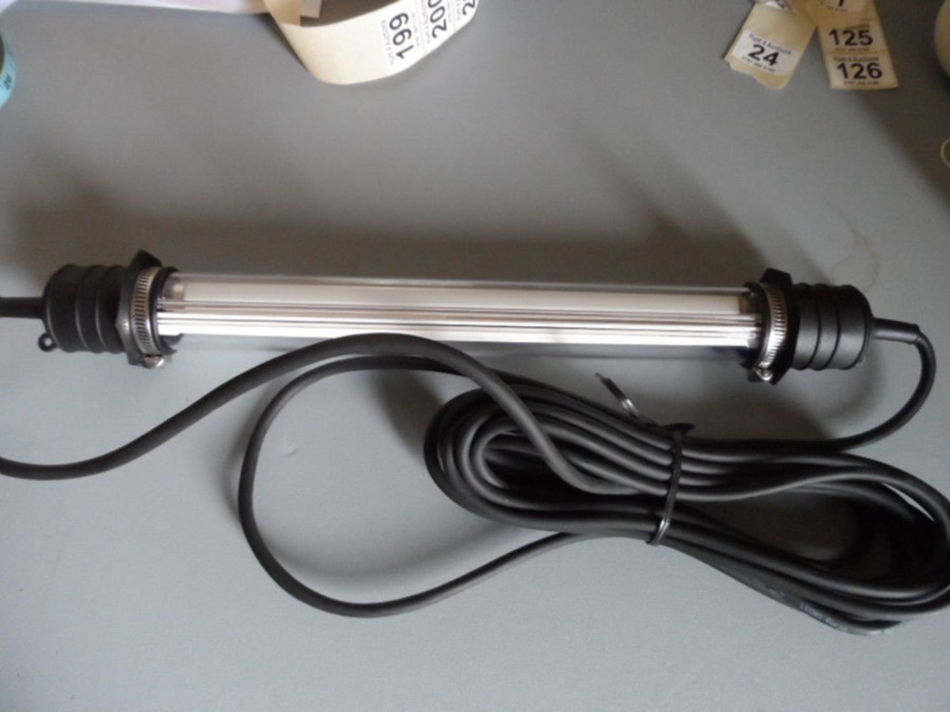 Inspection lamp - Fluorescent inspection handlamp 8W 240V -Briticent 1005 603817
