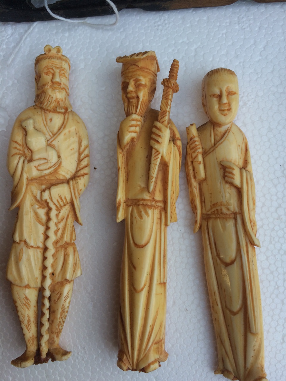 Lot of 8 Oriental c1920 Ivory Figures on Stand 4 1/4" (110mm) tall. - Image 2 of 6