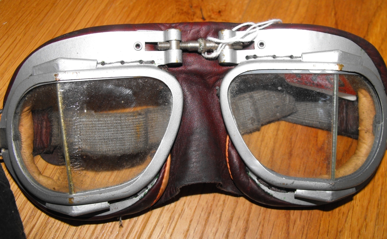 Lot of Vintage Leather Helmet and Goggles. - Image 3 of 5