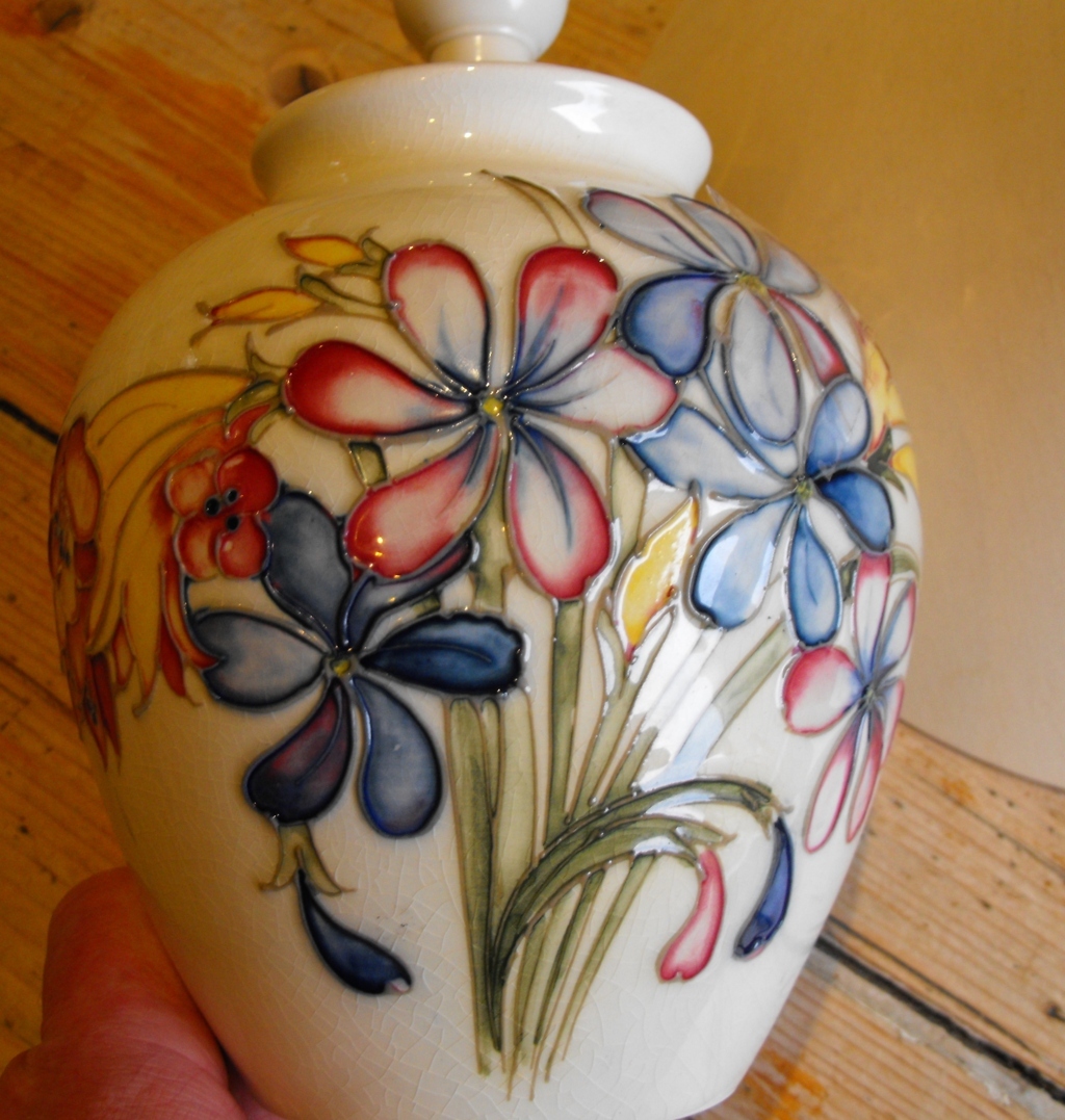 Vintage Moorcroft Lamp (stands 6 1/2" tall without fittings) and shade. - Image 2 of 4