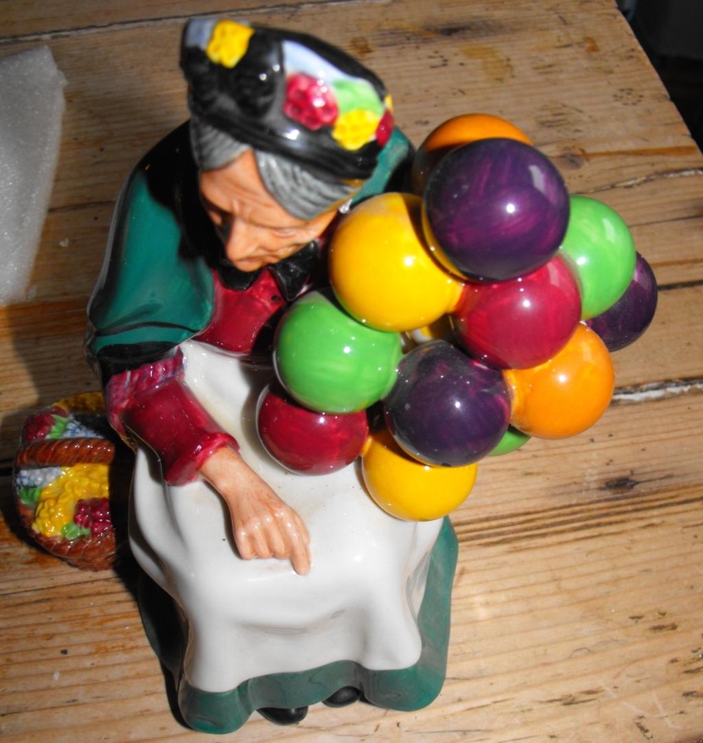 Pair of Royal Doulton Figures of The Balloon Man and the Old Balloon Seller. - Image 3 of 3