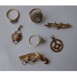Lot of Gold etc items to include 18k Ring-Masonic Fob-Rings etc - total weight 19.2 grams.
