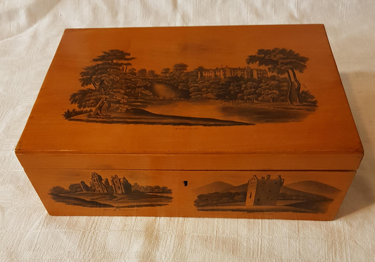 Charles Stiven of Laurencekirk c1830 Mauchline Ware Pen and Ink Sewing Box 30cmx20cmx10cm - Image 3 of 11