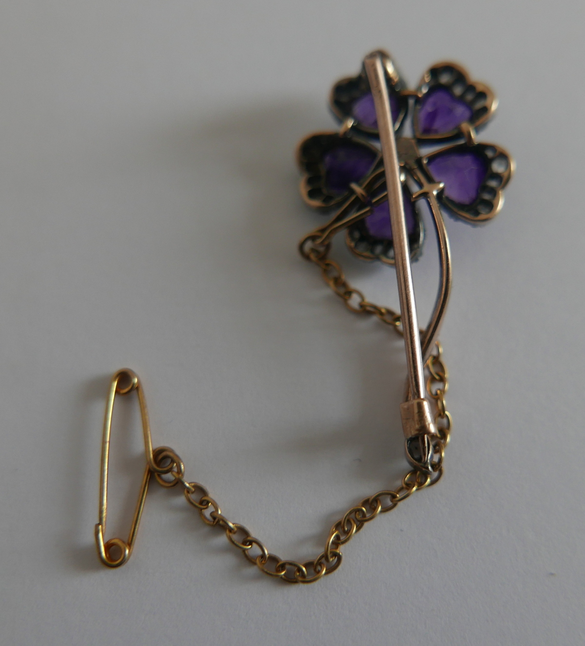 Antique Diamond-Amethyst and Pearl Brooch 34mm x 18mm. - Image 3 of 4