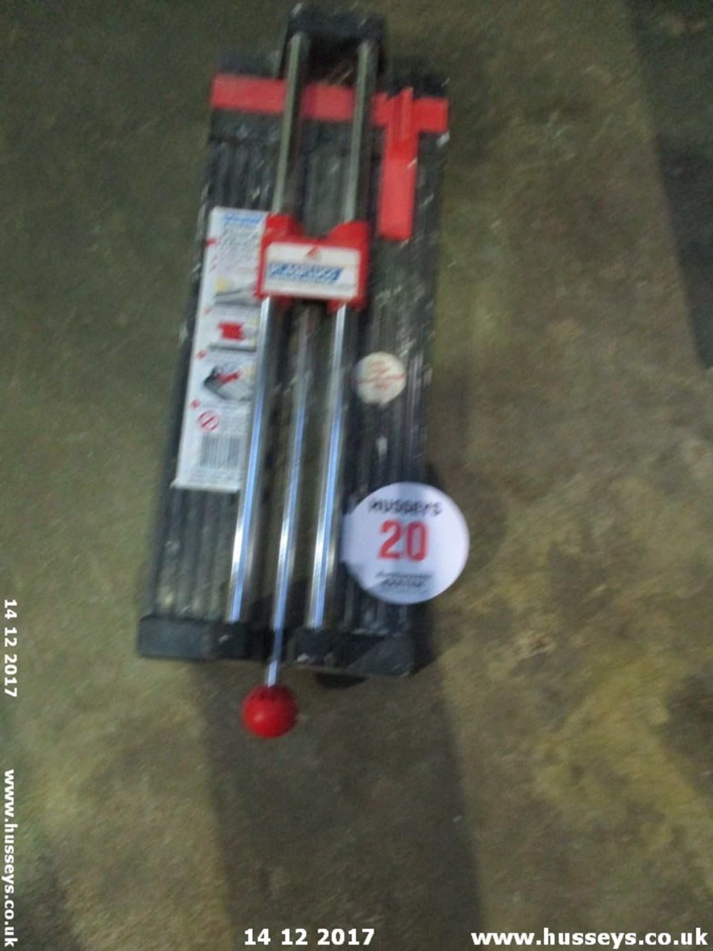 TILE CUTTER